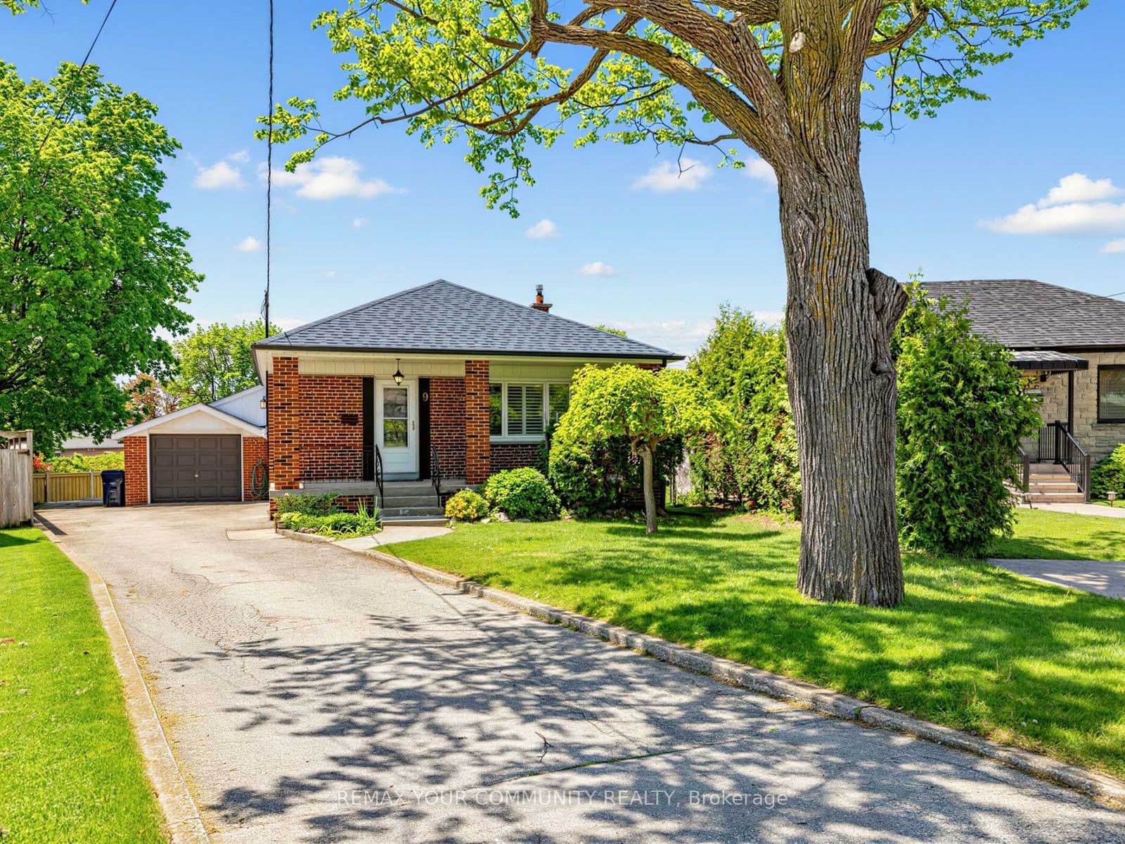 9 Letchworth Crescent photo 1