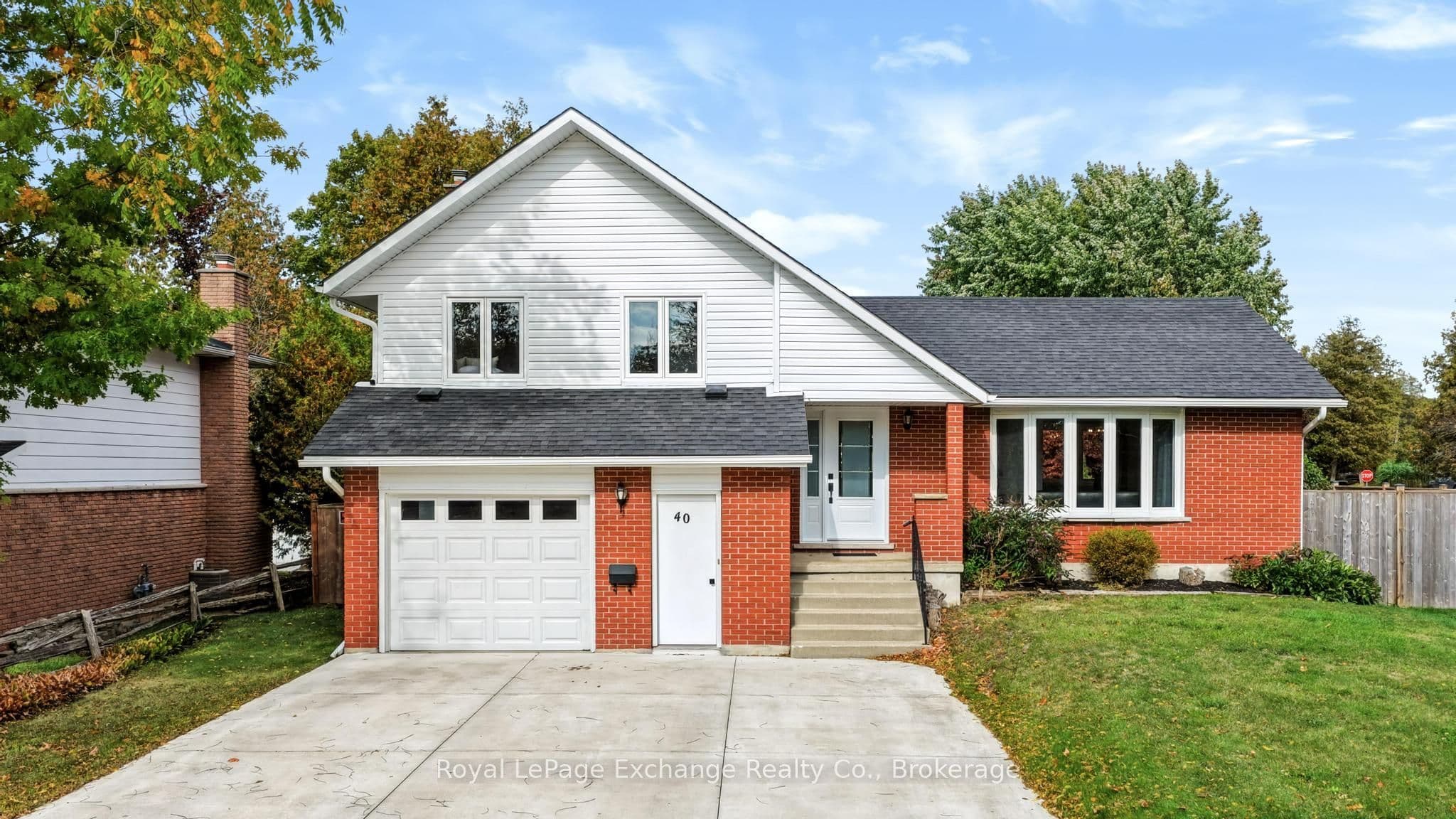 40 Golf Links Road photo 1
