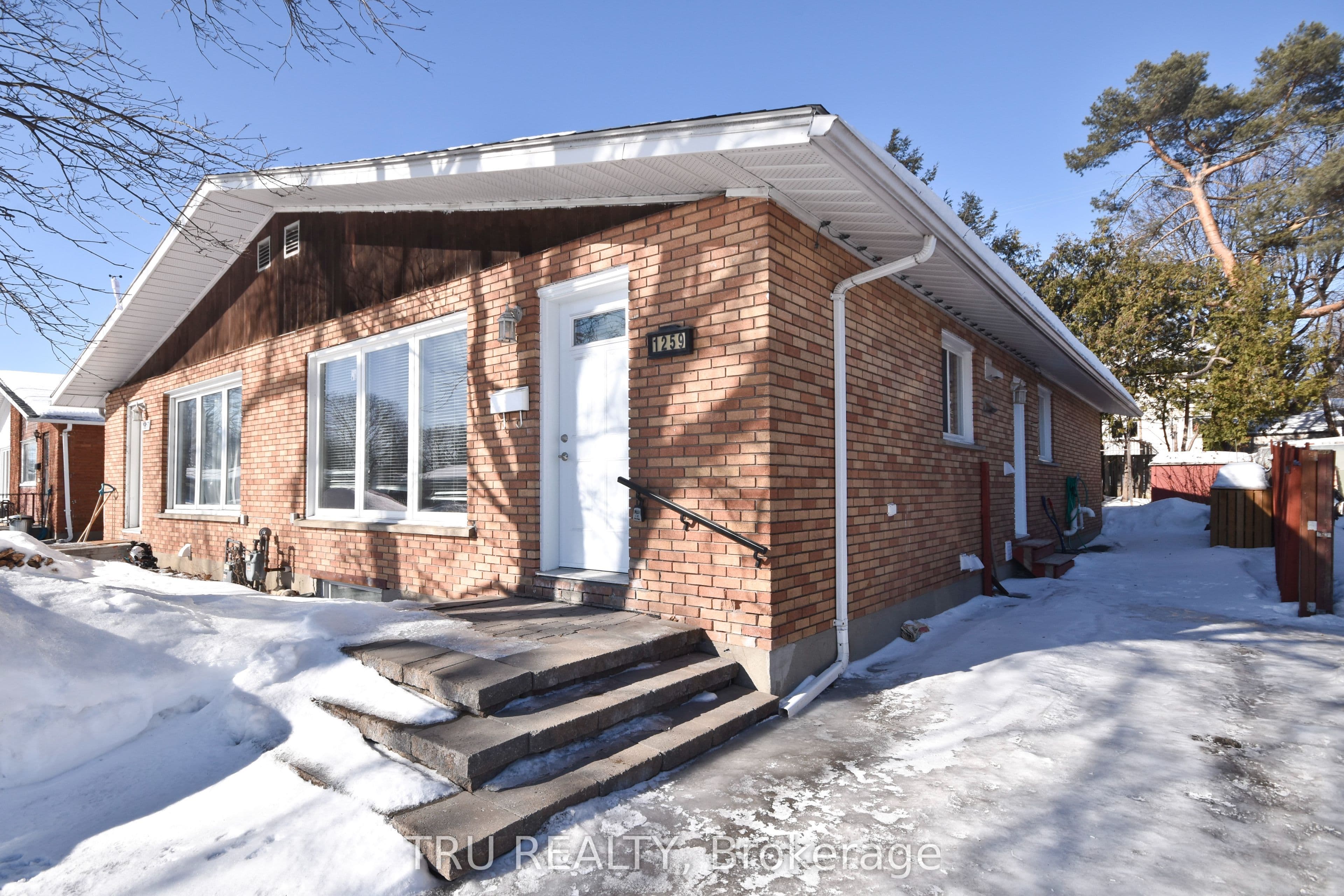 Unit A 1259 Maitland Avenue photo 1