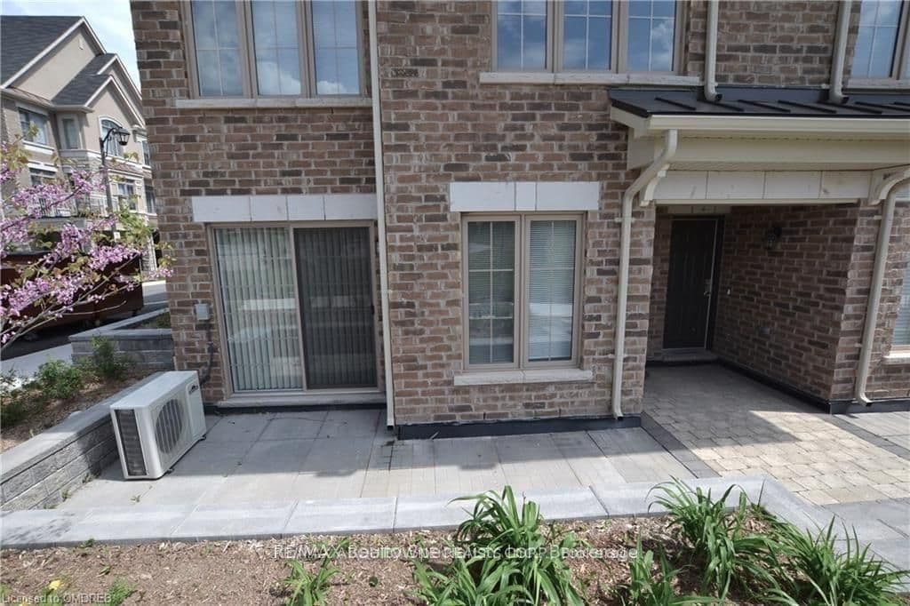 Unit 1 2441 Greenwich Drive photo 1