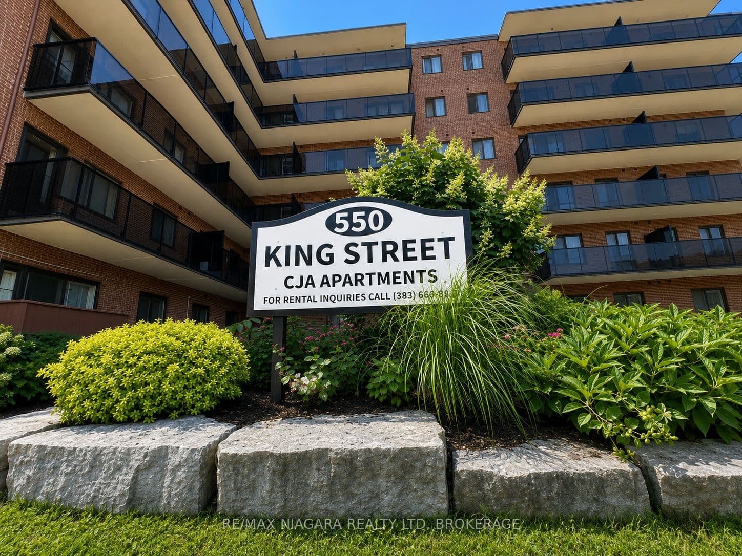 Unit 304 550 King Street photo 1