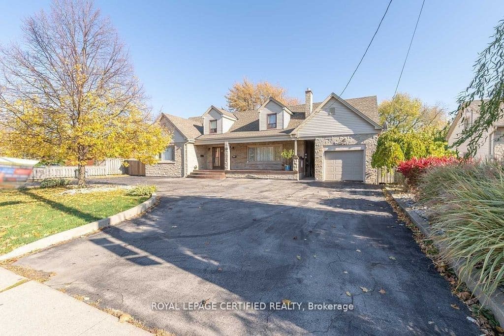 110 Gray Road photo 1