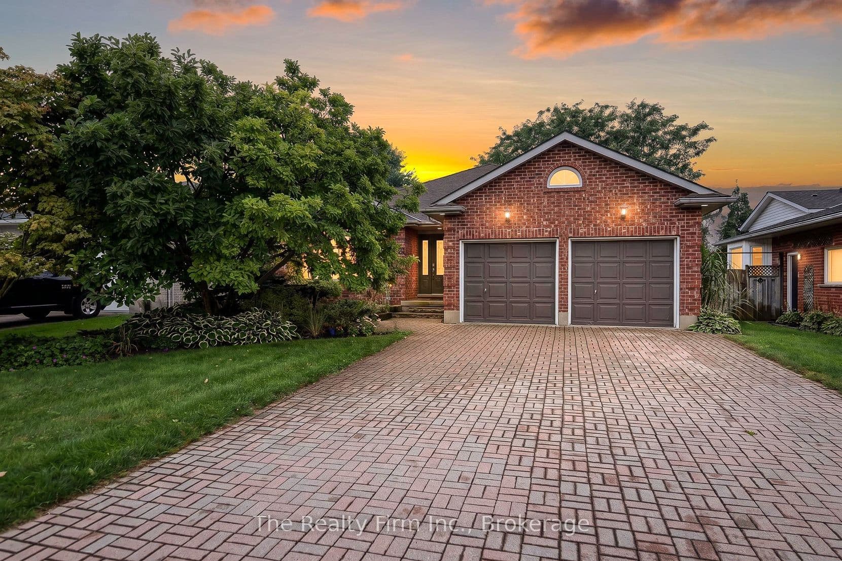 55 Mason Drive photo 1