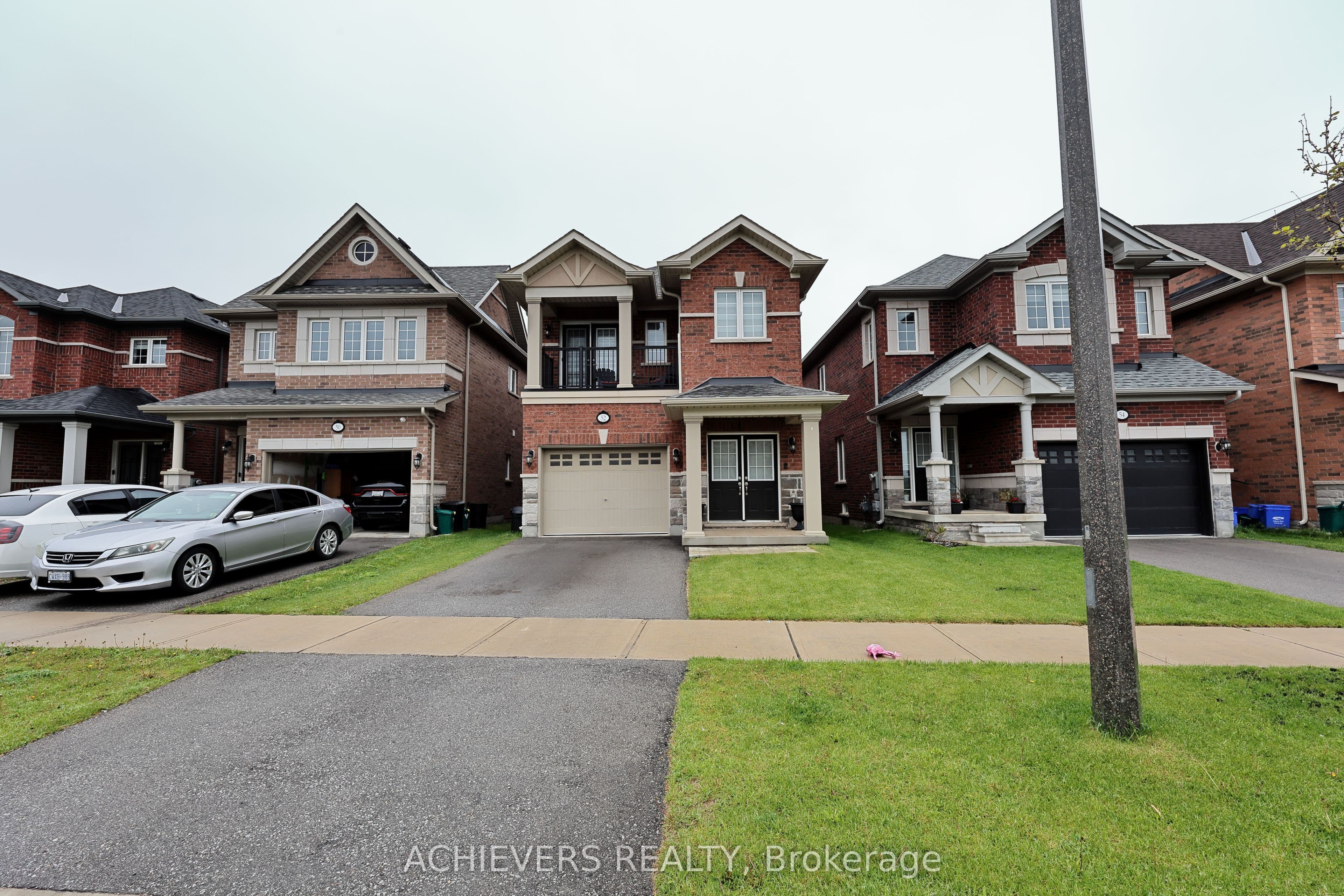 52 Branigan Crescent photo 1