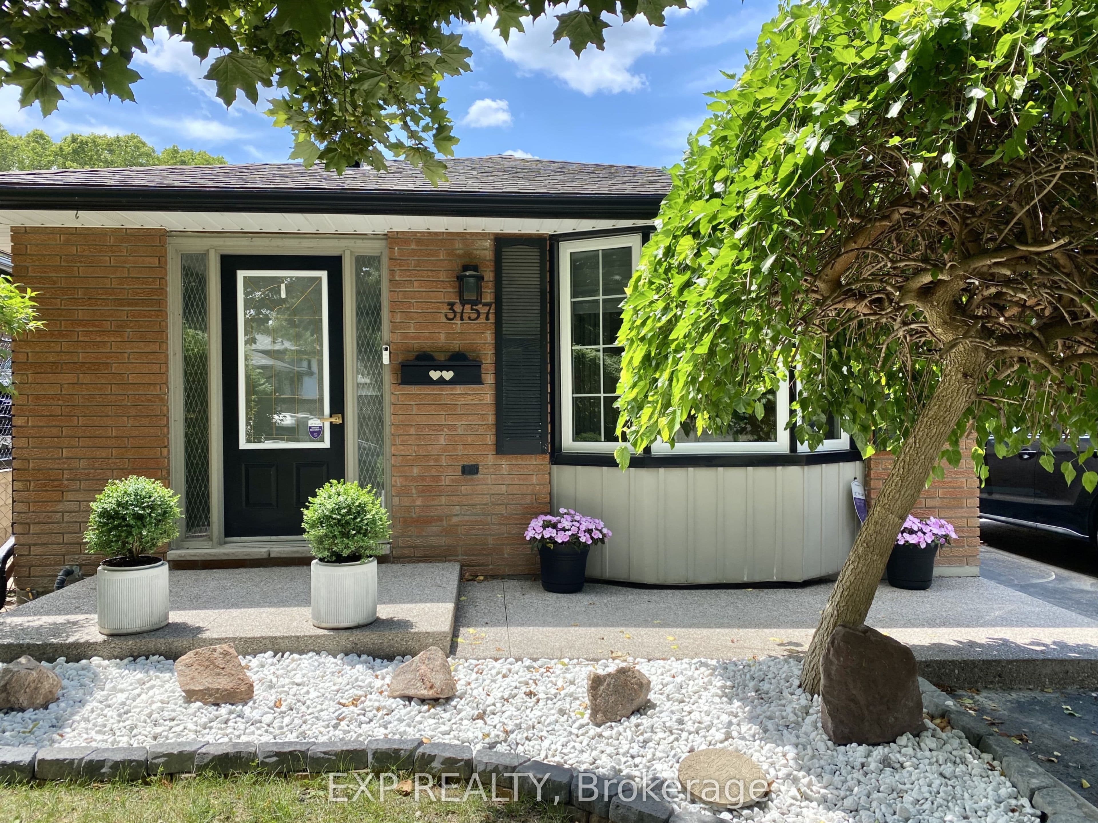 3157 Secord Place photo 1