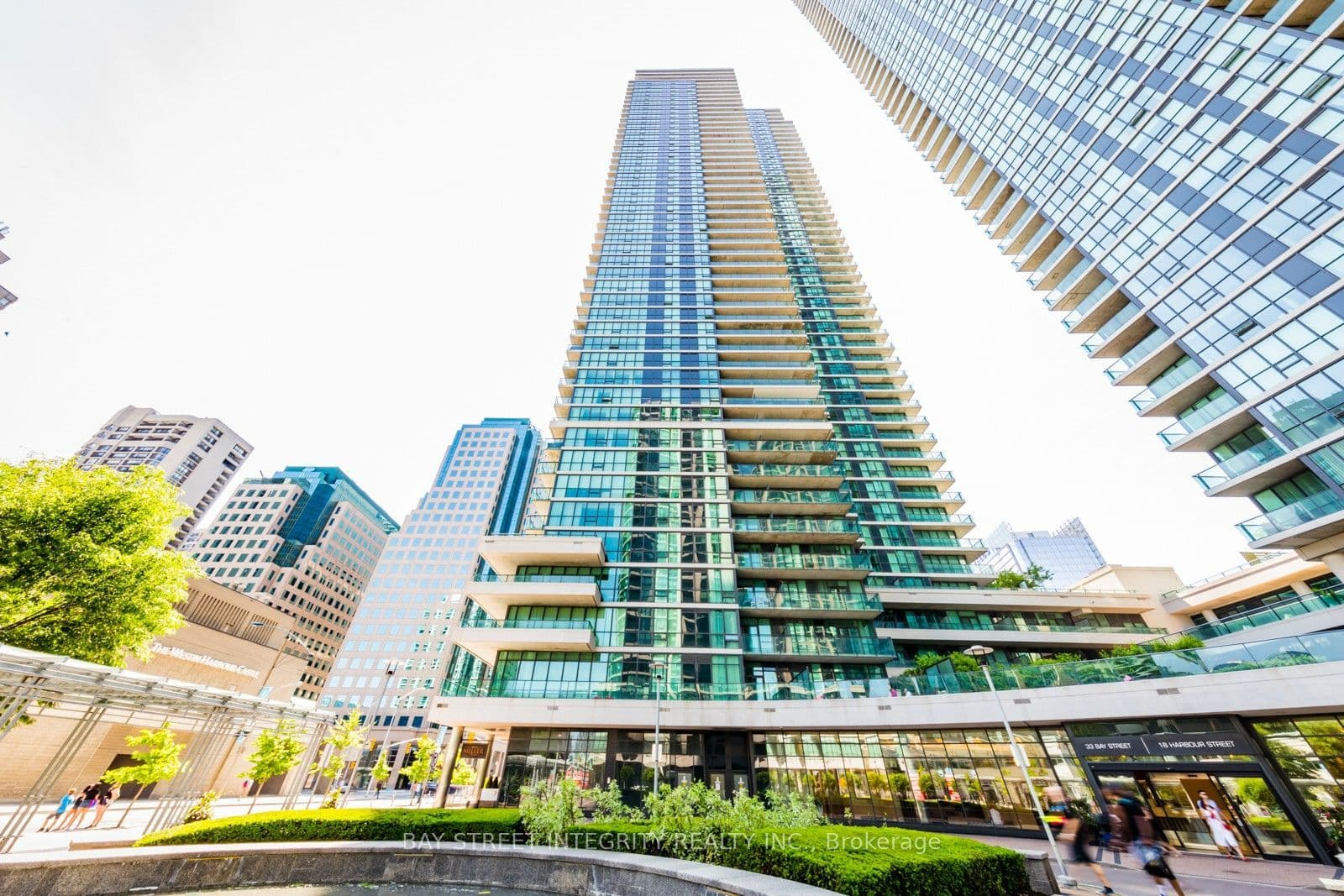 Unit 307 33 Bay Street photo 1