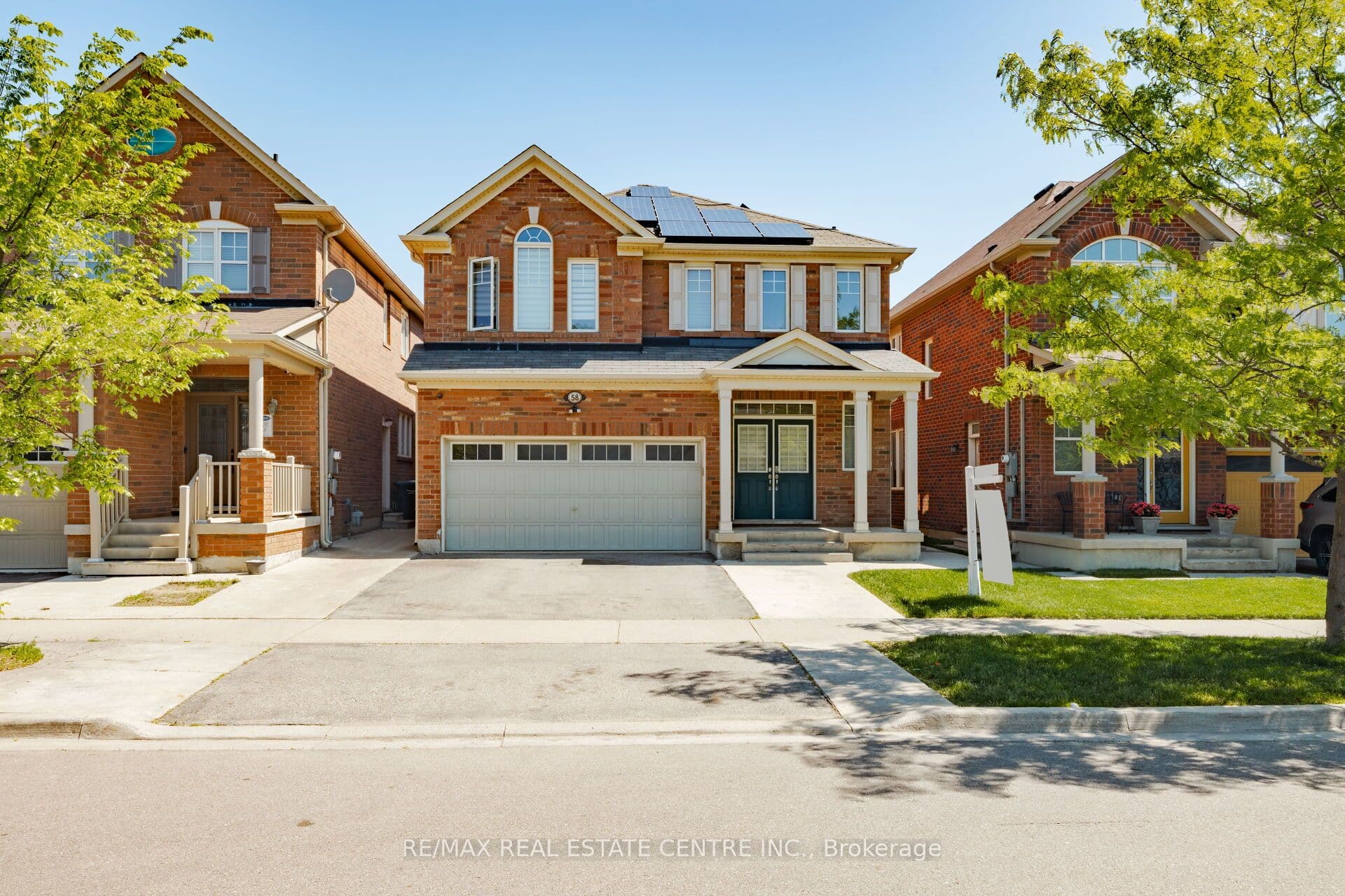 58 Seafair Crescent photo 1