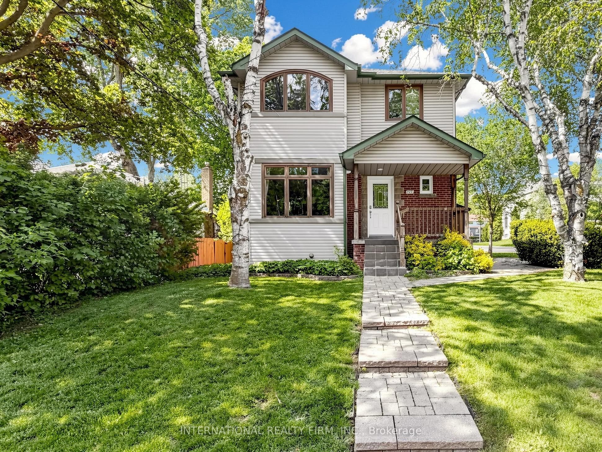 200 Burndale Avenue photo 1