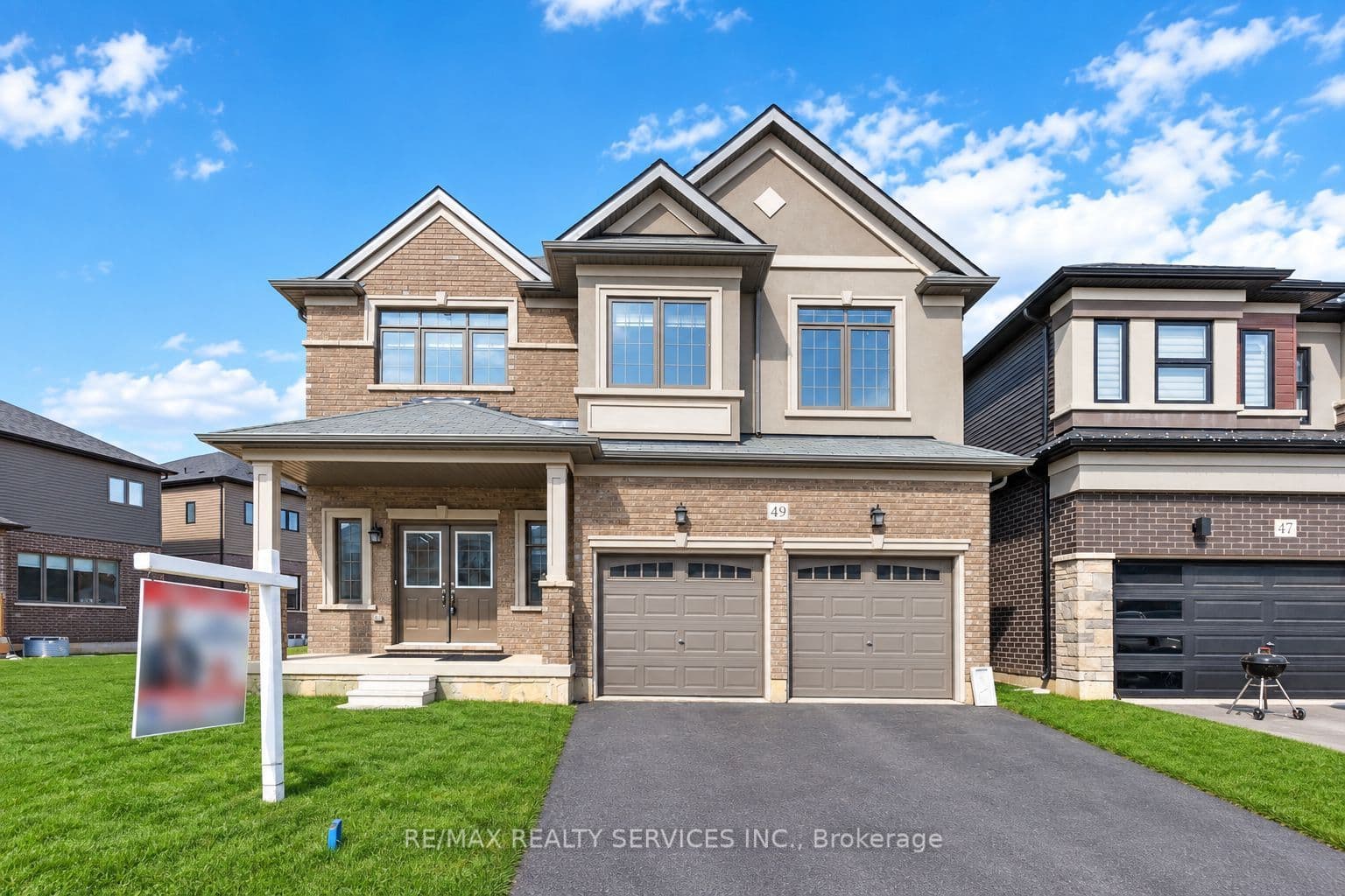 49 Dennis Avenue photo 1