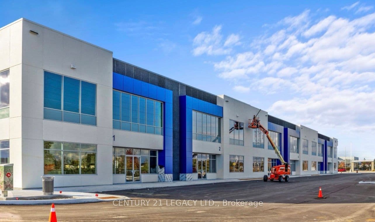 Unit 3 1450 Victoria Street photo 1