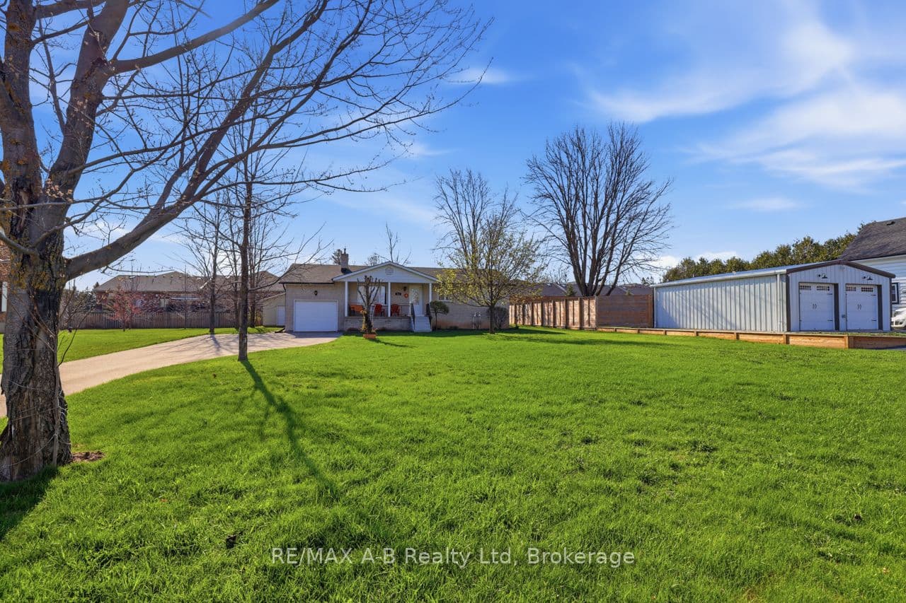 815 O'loane Avenue photo 1