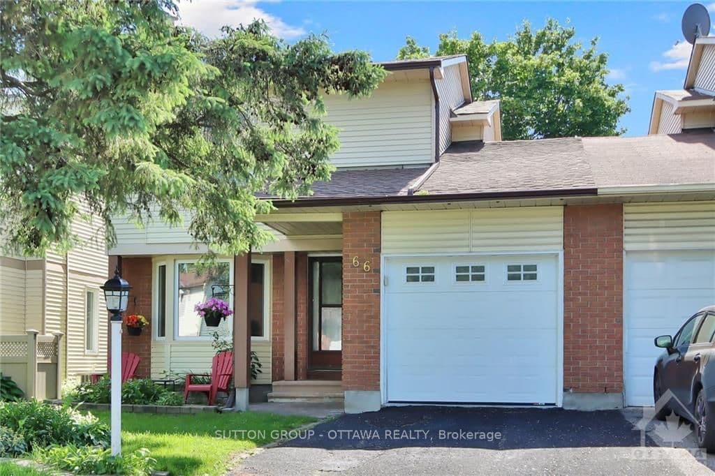 66 FIELDGATE Drive photo 1