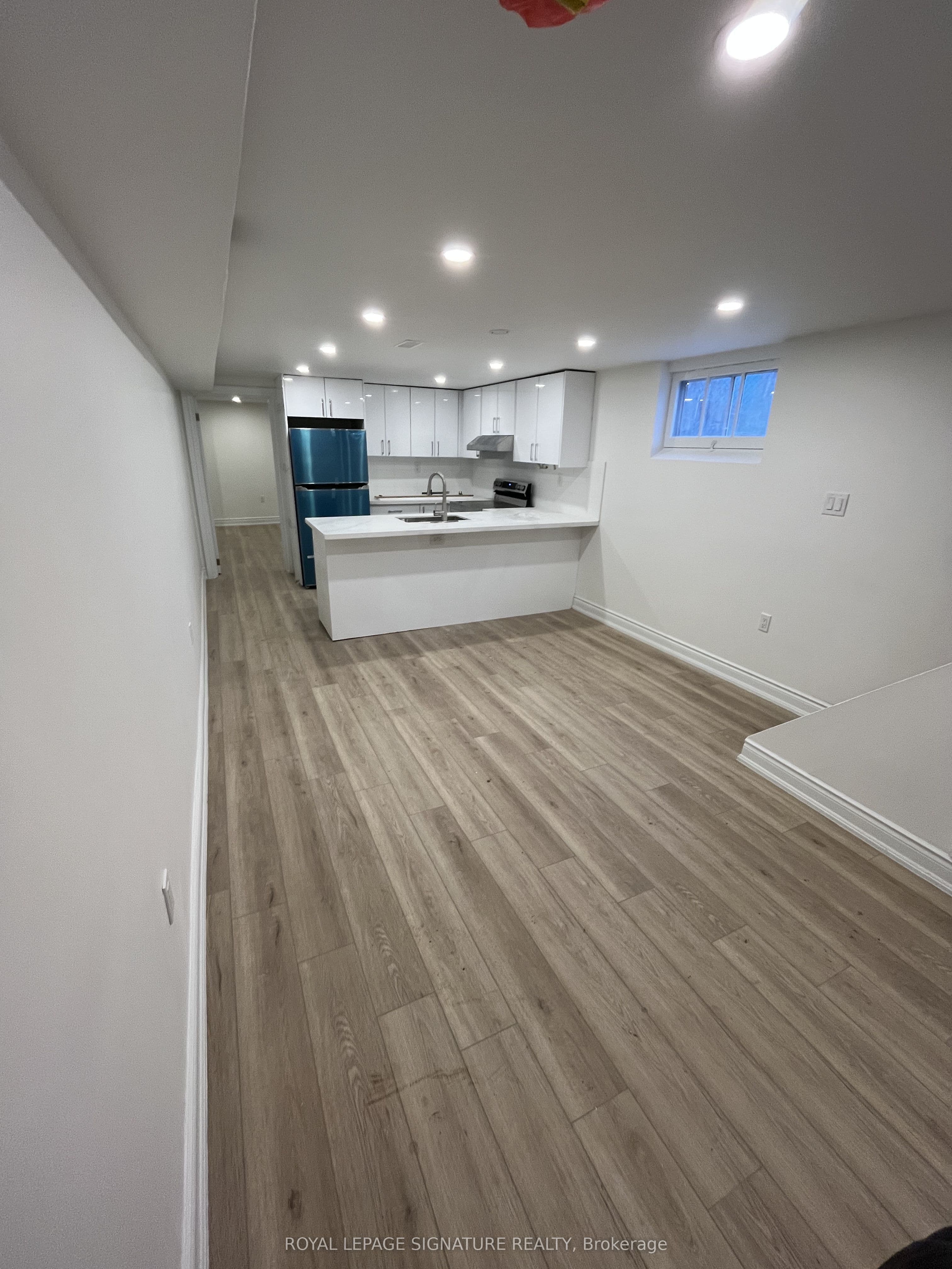 Unit Lower 54 Riverdale Drive photo 1