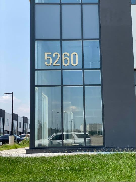 Unit C107 5260 Solar Drive photo 1