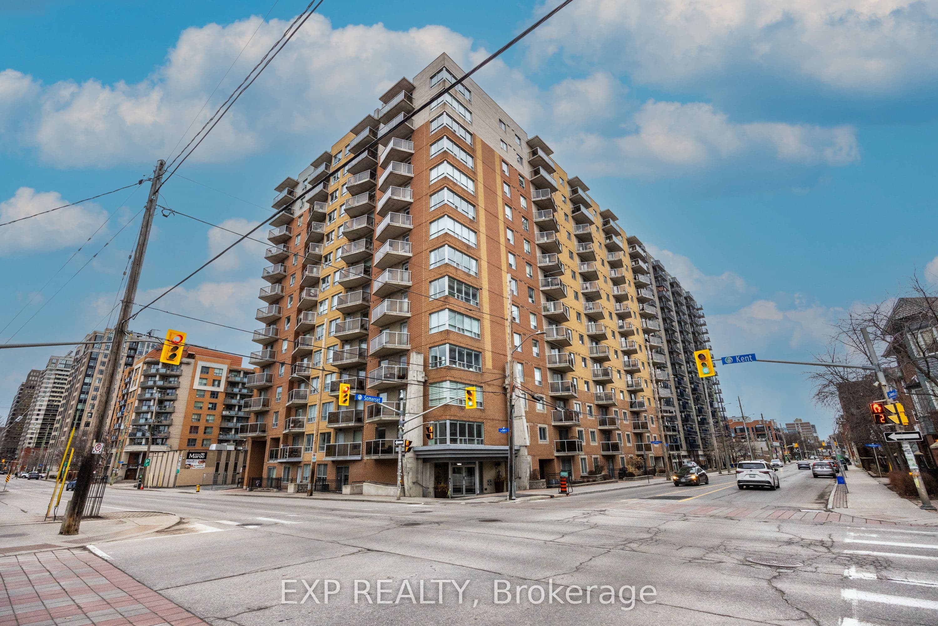 Unit 803 429 Somerset Street photo 1