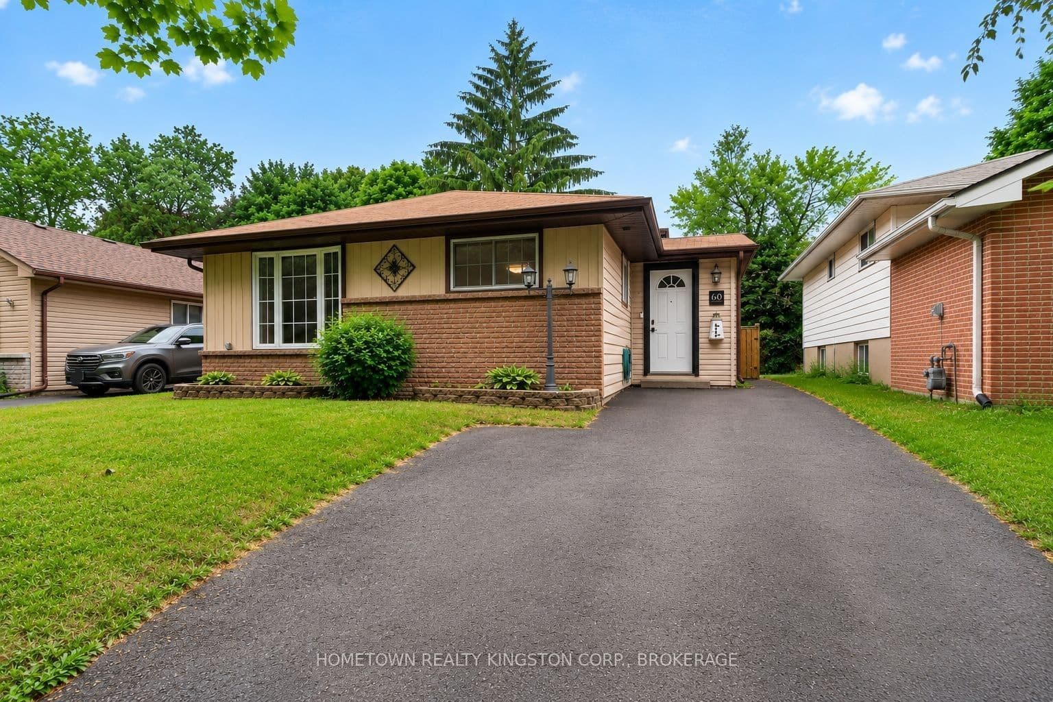 60 Guthrie Drive photo 1