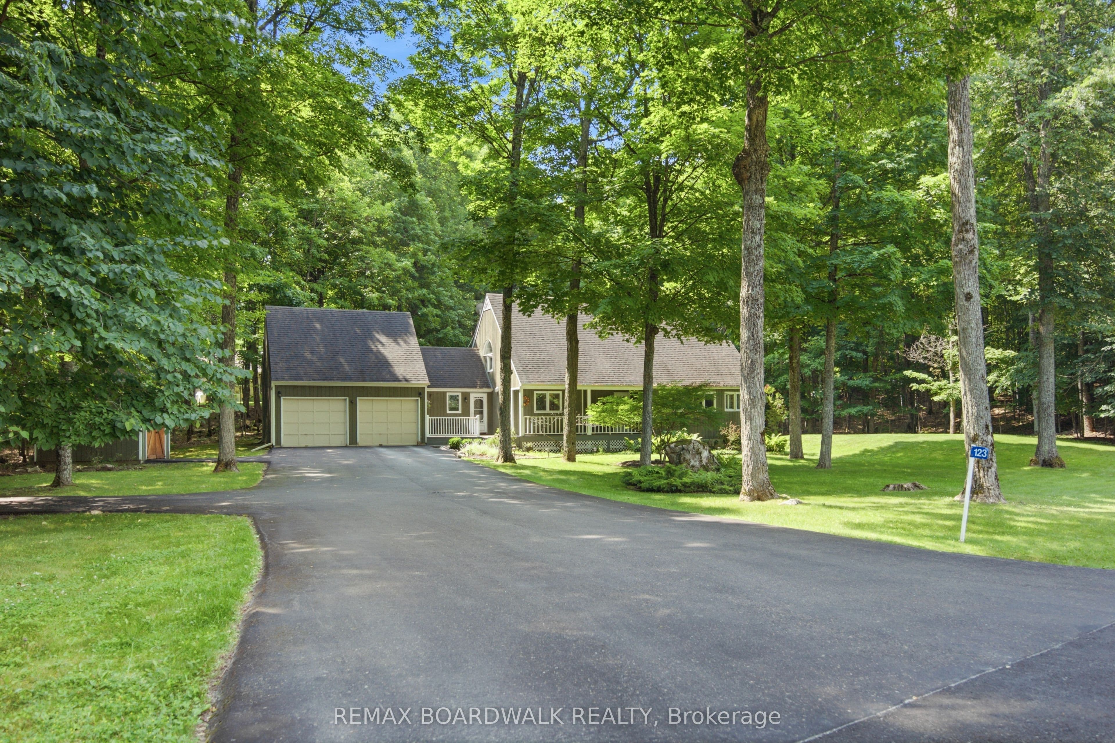123 Poole Drive photo 1