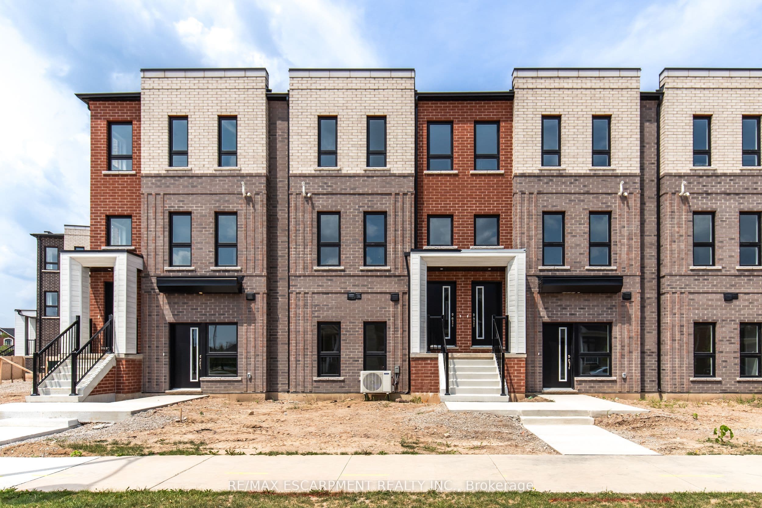 55 Great Falls Boulevard photo 1