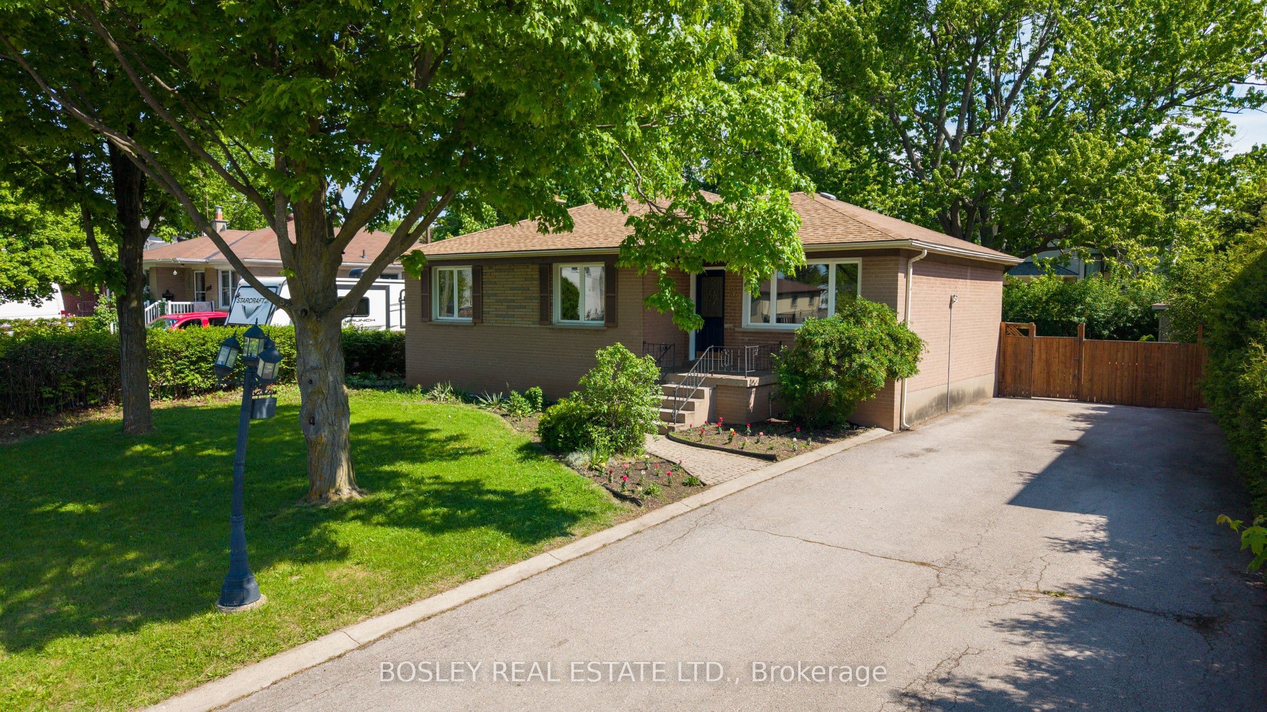 532 Sandmere Place photo 1
