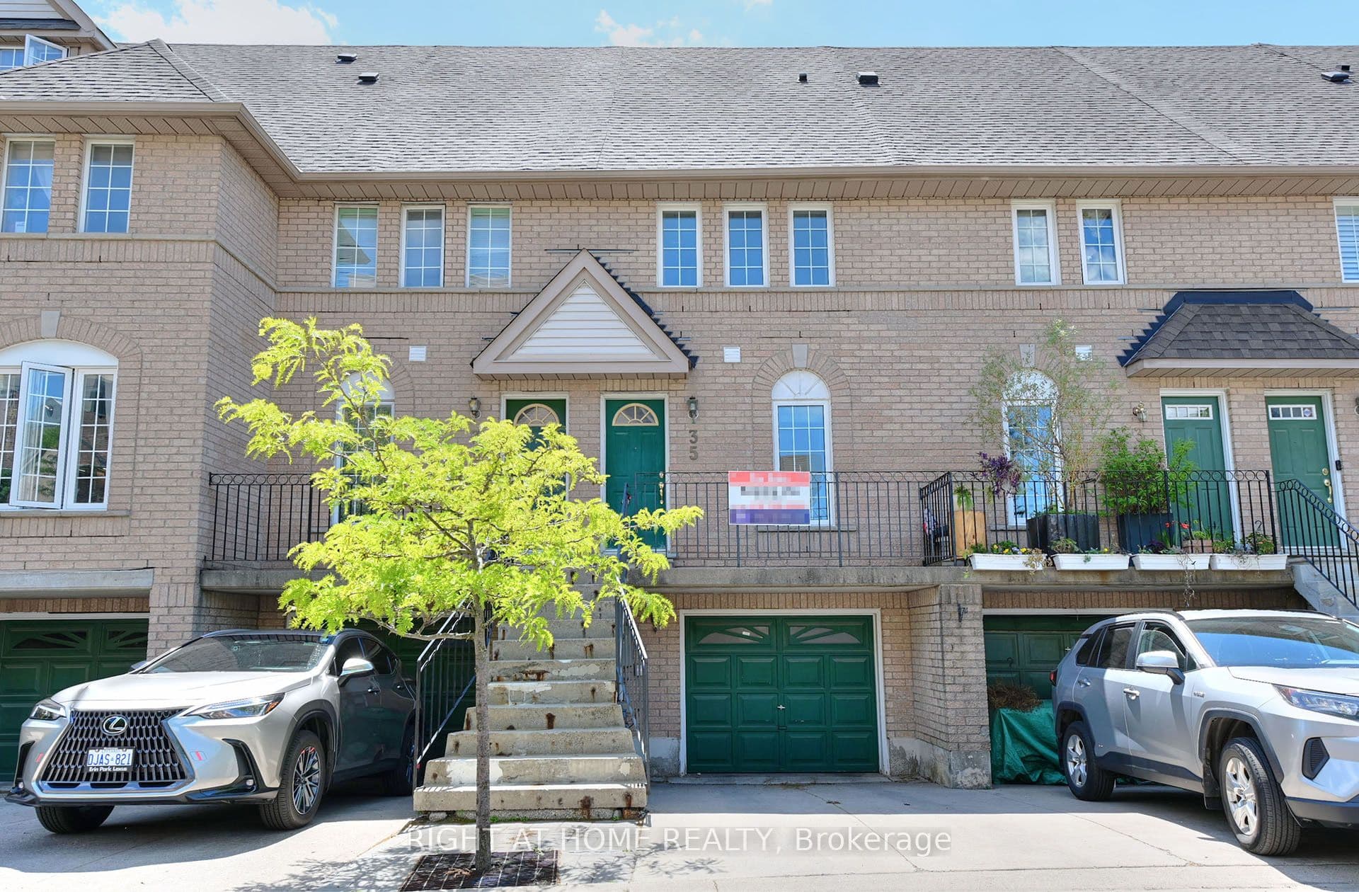 Unit 35 80 Strathaven Drive photo 1