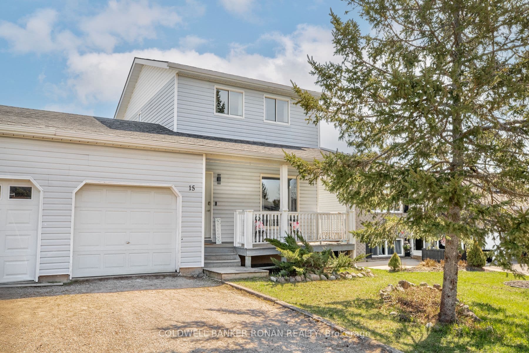 15 Jennings Drive photo 1