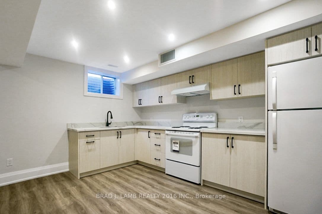 Unit Basement 62 Royal Garden Boulevard photo 1