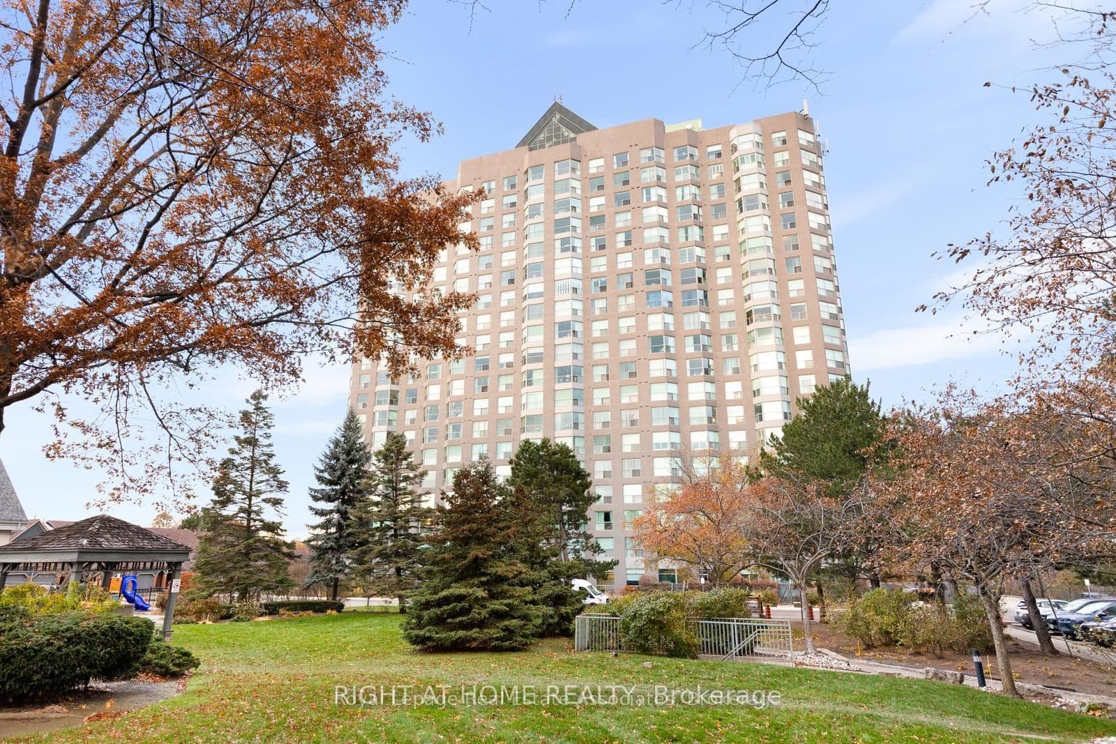 Unit #1103 2155 Burnhamthorpe Road photo 1