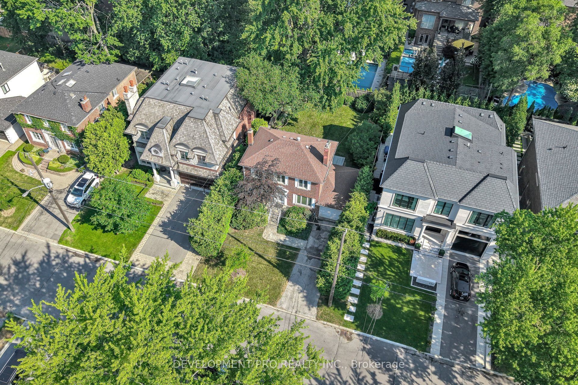 534 Deloraine Avenue photo 1