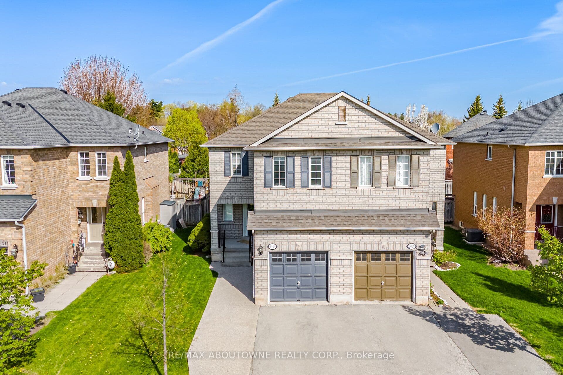 2029 Blue Jay Boulevard photo 1