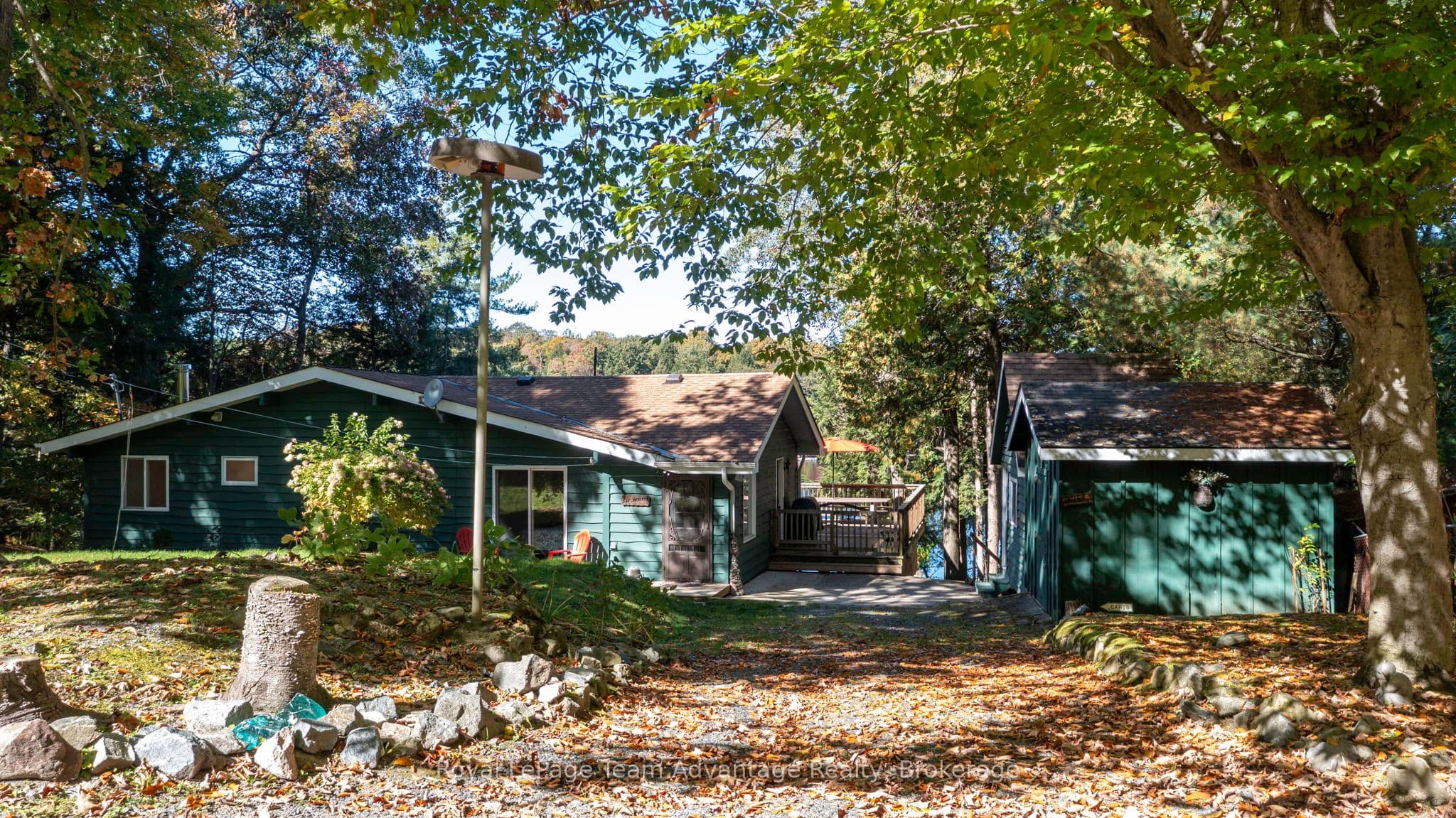 8 Firefly Way photo 1