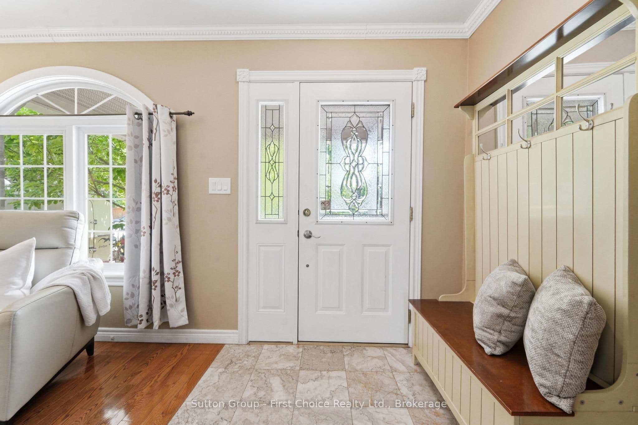 182 Romeo Street photo 1