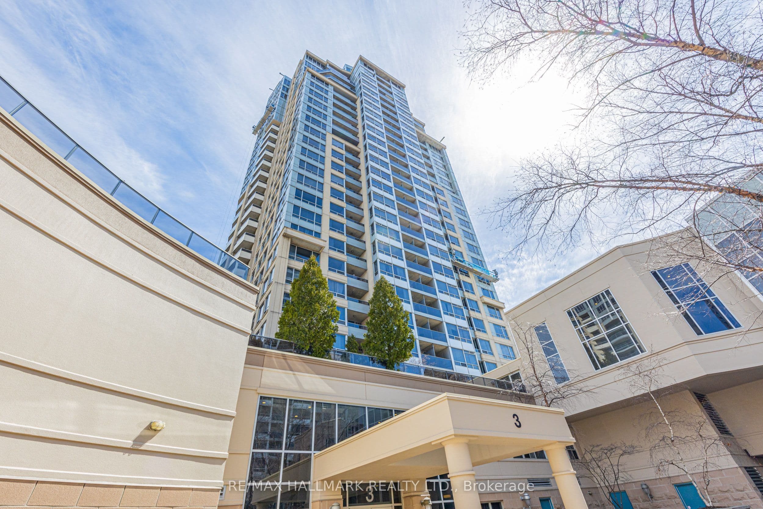 Unit 112 3 Rean Drive photo 1