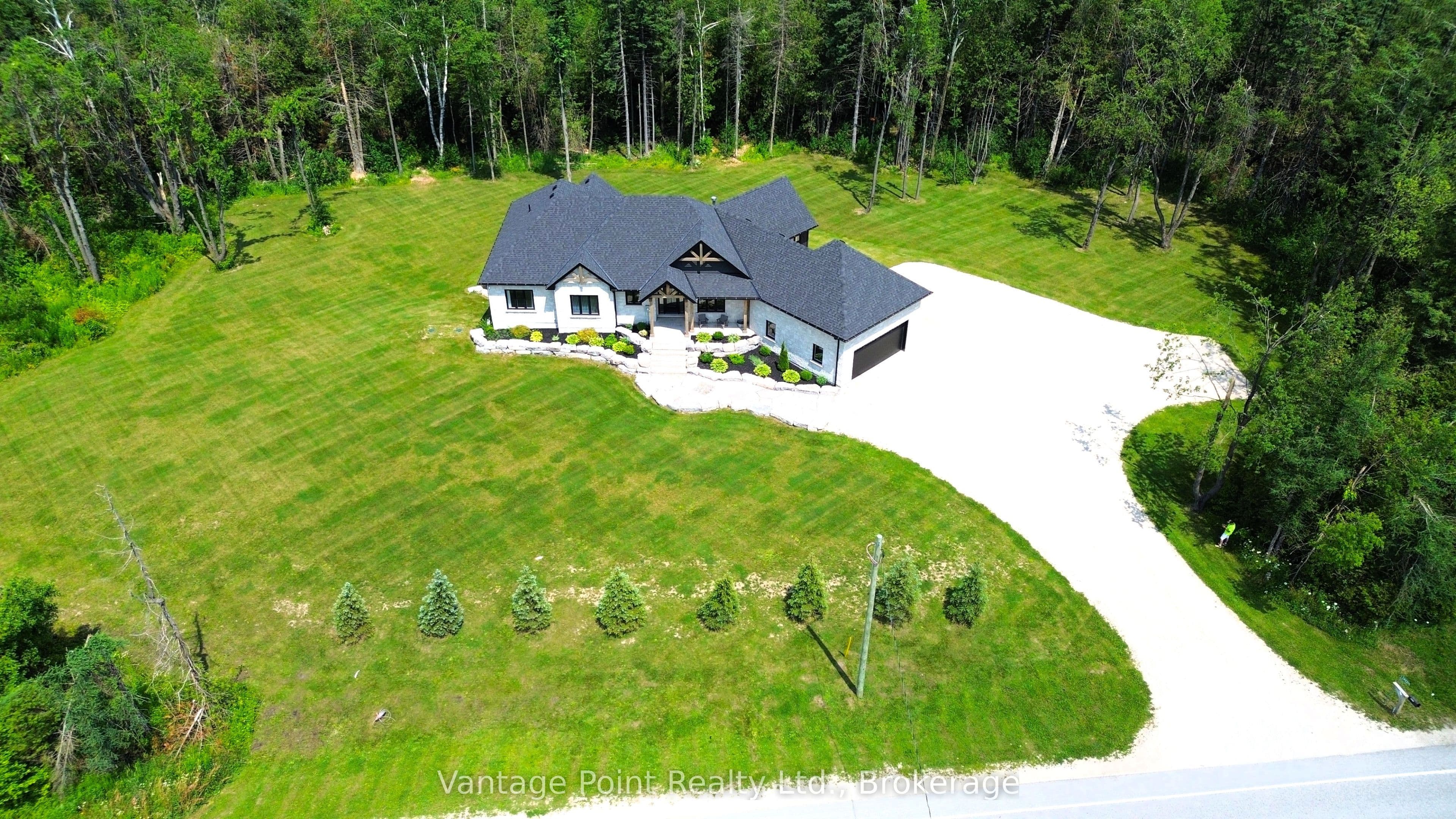 249311 Grey 9 Road photo 1