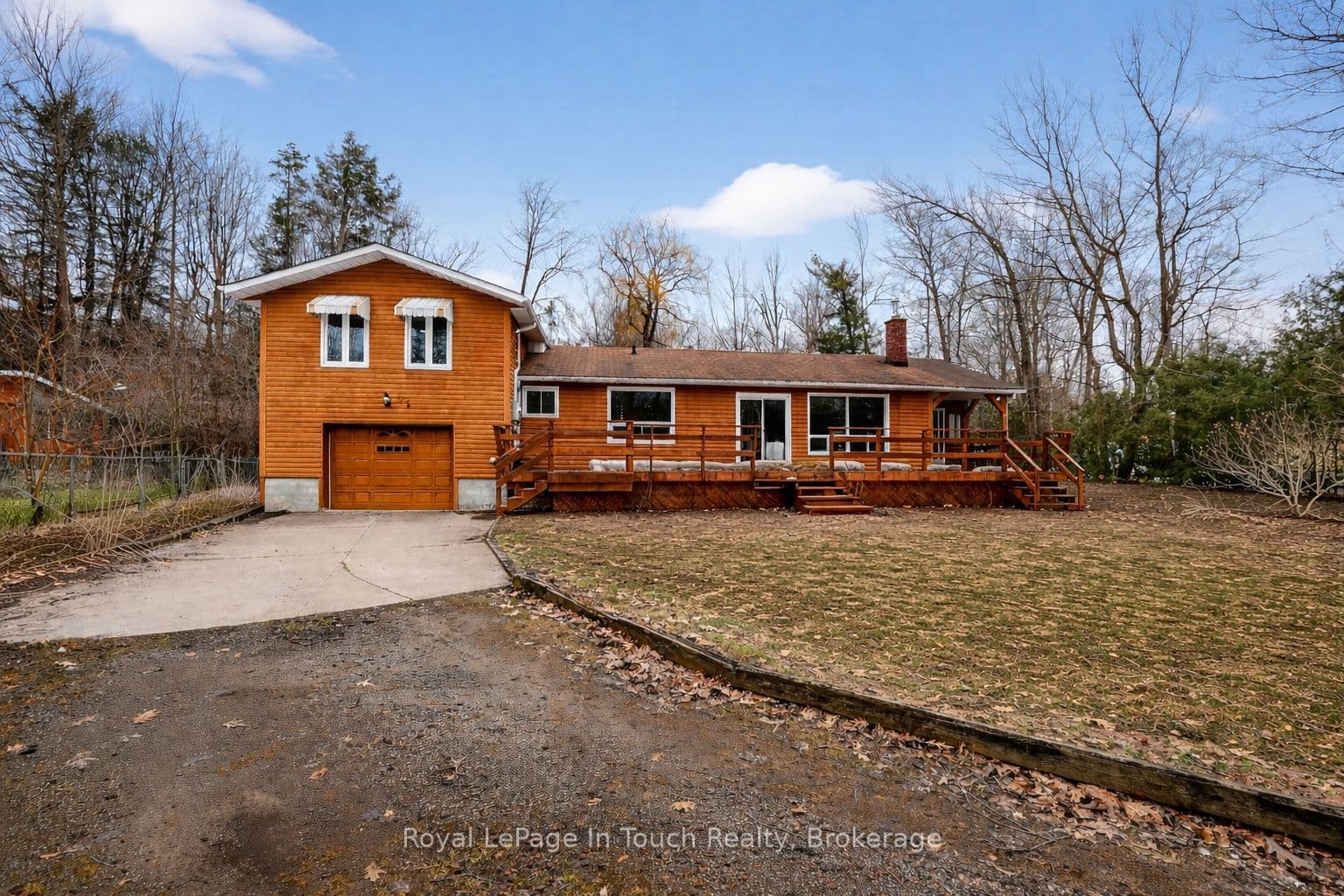 23 Duquette Court photo 1