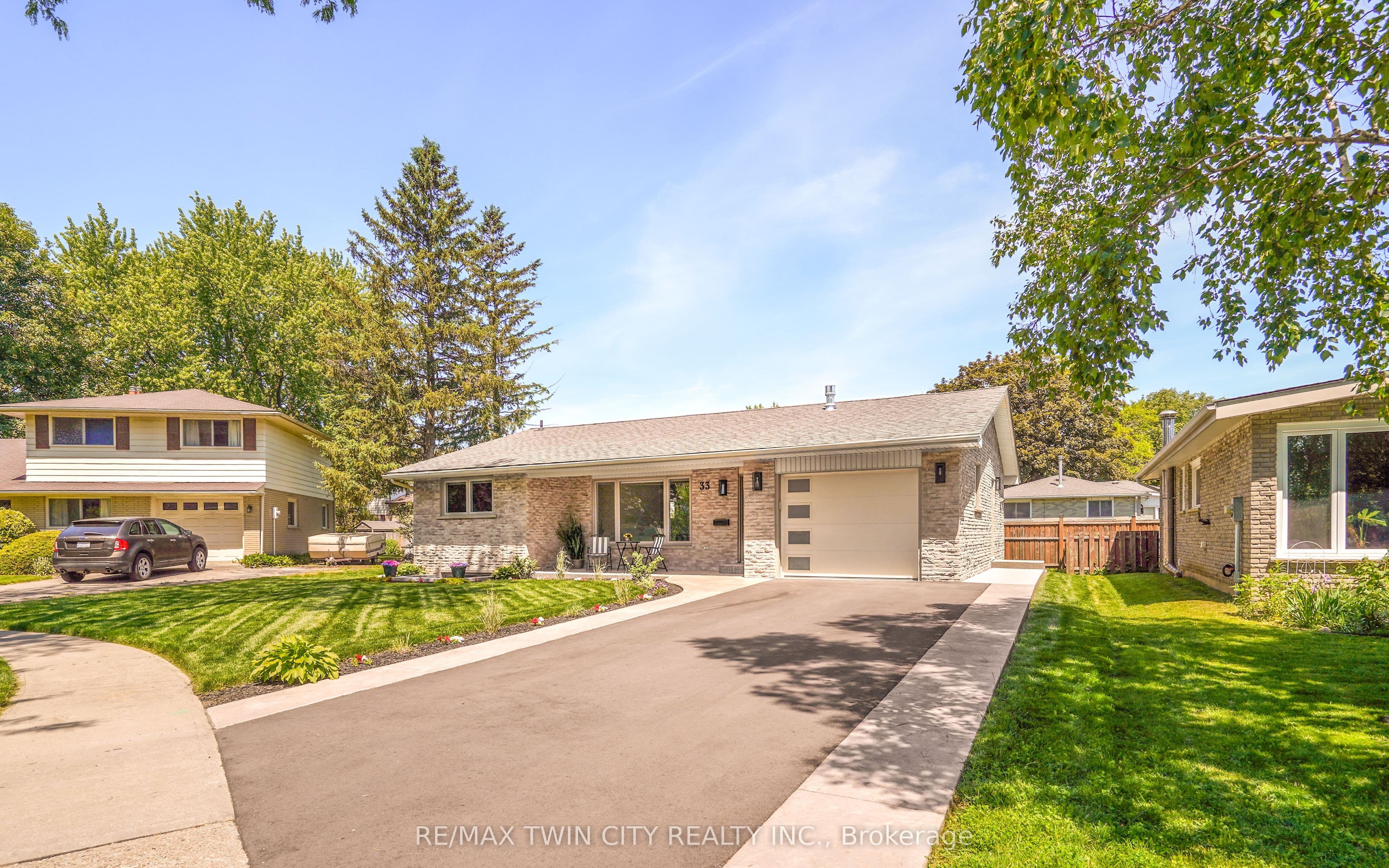 33 Tanglewood Terrace photo 1