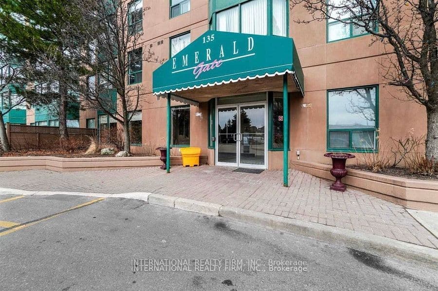 Unit 1010 135 Hillcrest Avenue photo 1