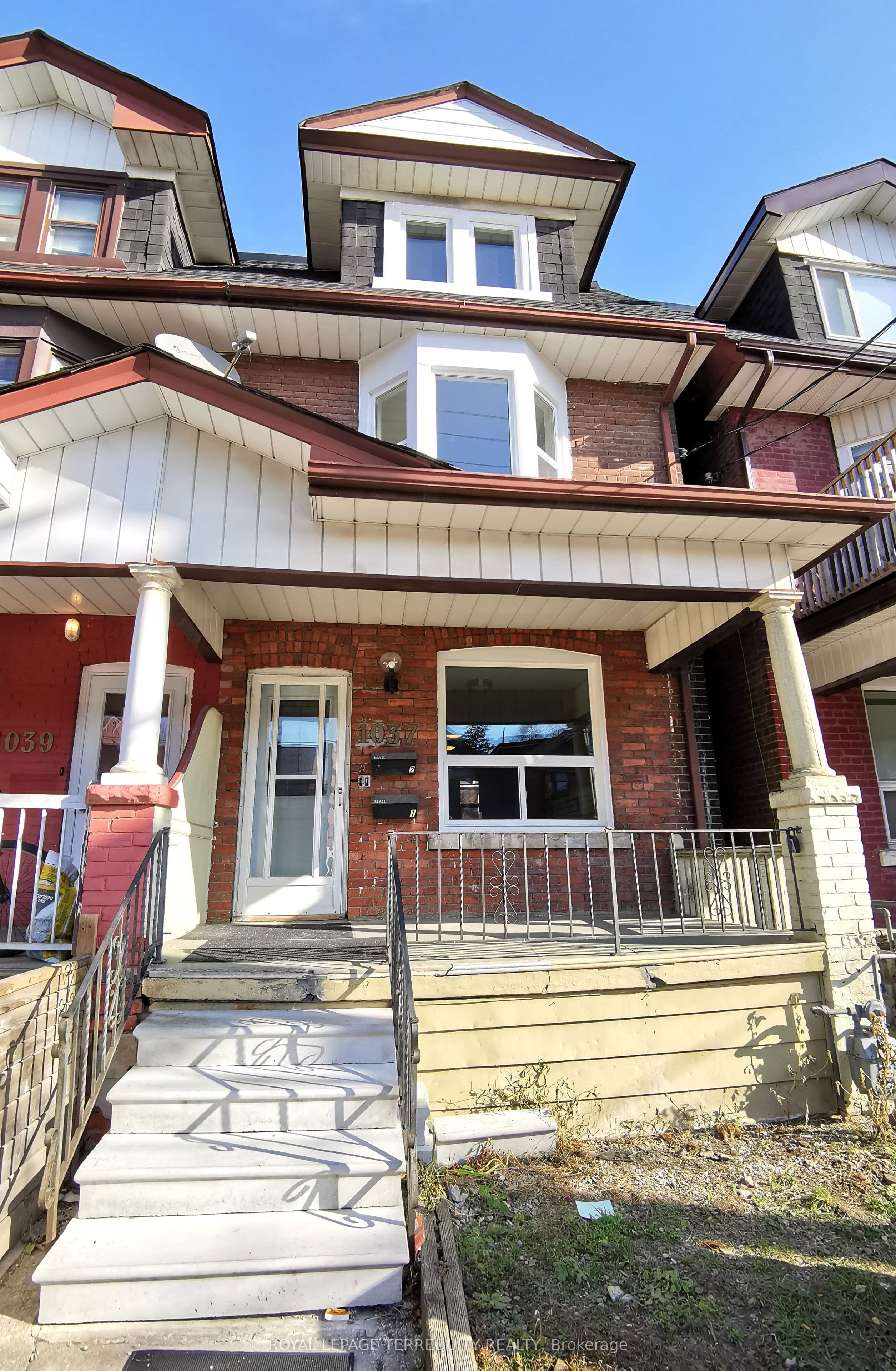 Unit 3 1037 Bathurst Street photo 1