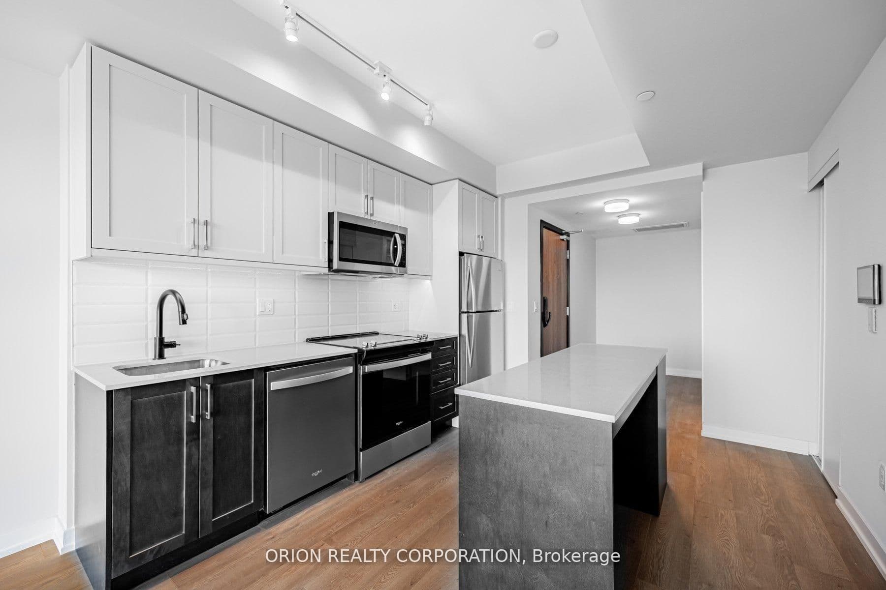 Unit 221 201 Brock Street photo 1