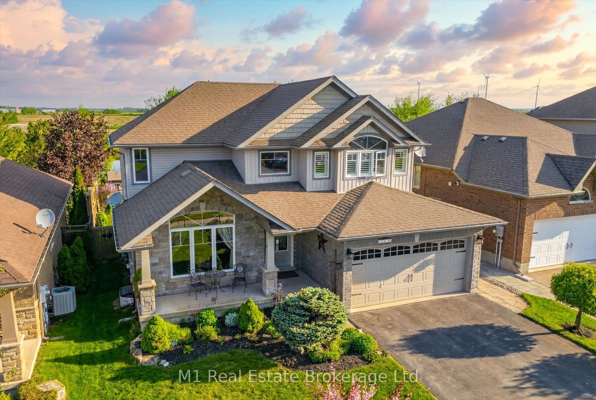 237 Carrol Street photo 1