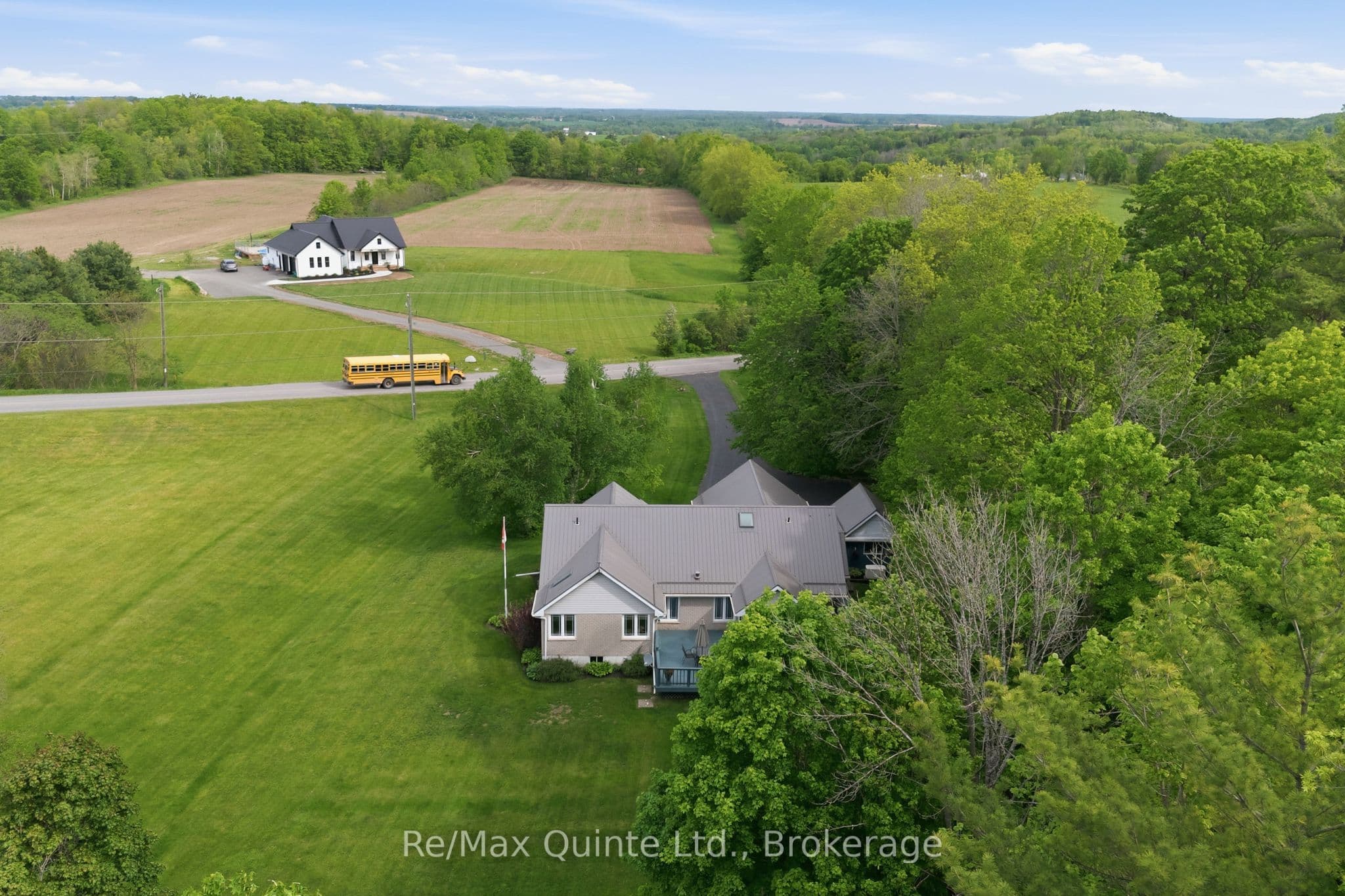 302 Clearview Road photo 1