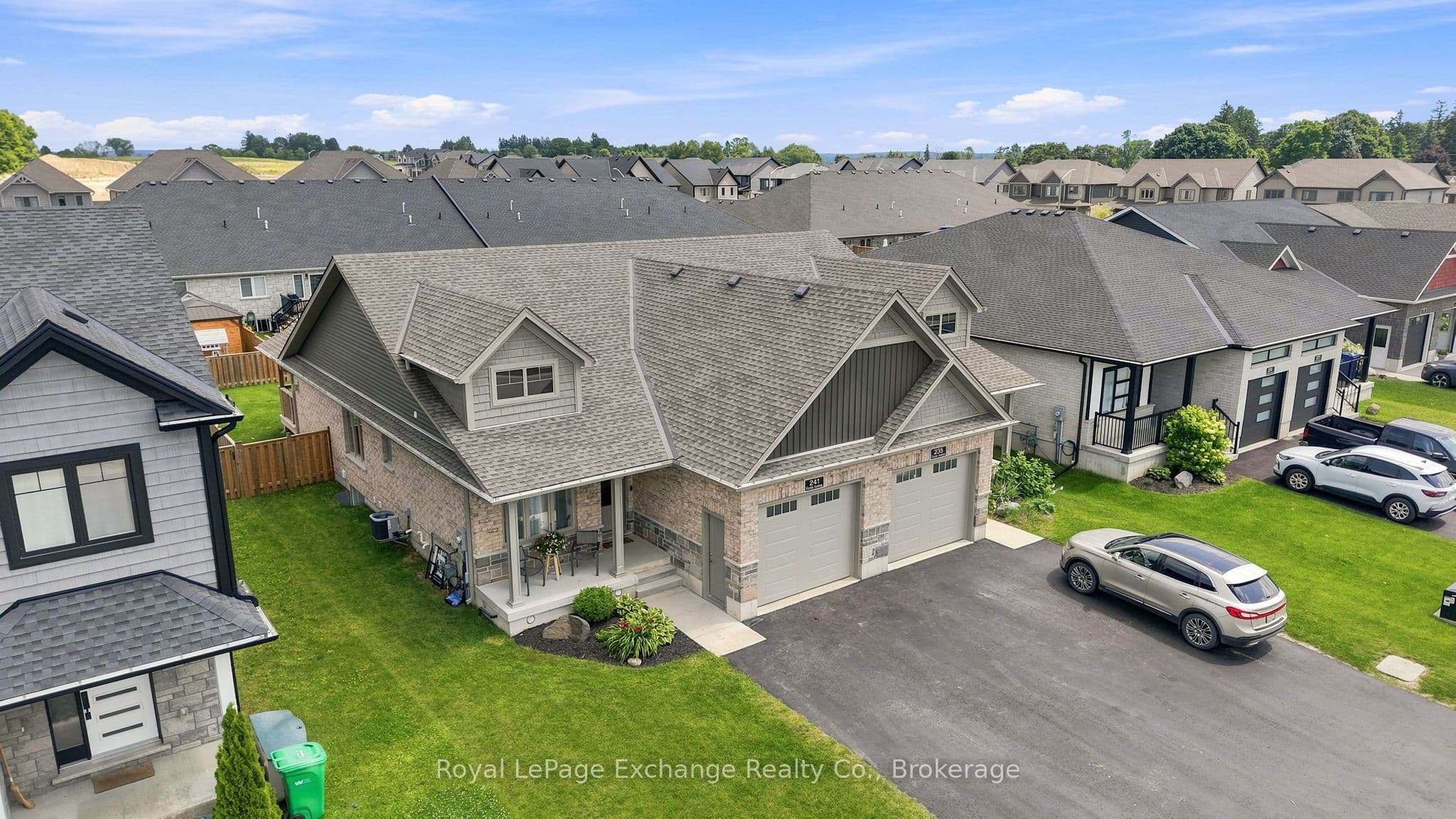 241 Eccles Avenue photo 1