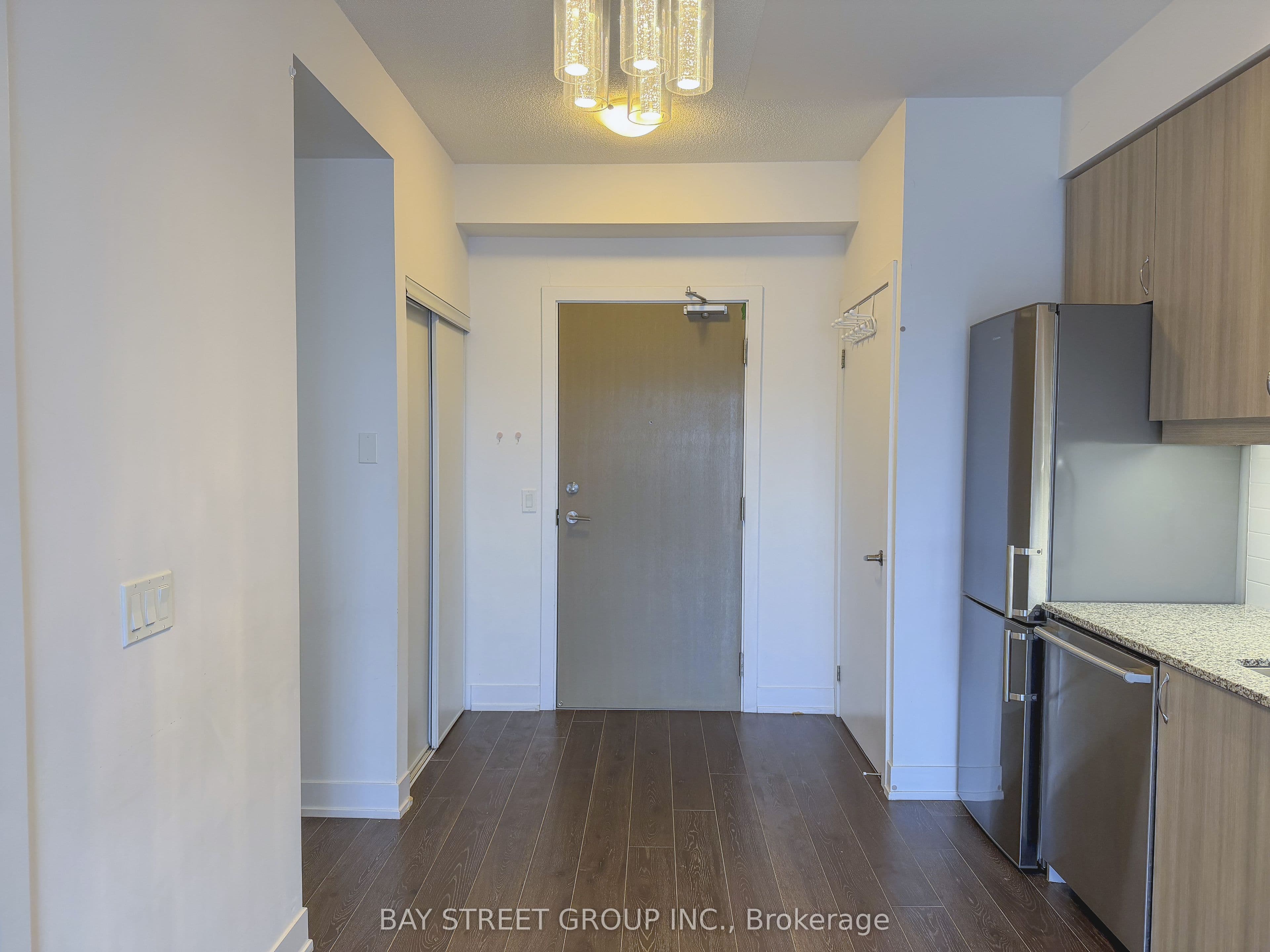 Unit 119 7 Kenaston Gardens photo 1