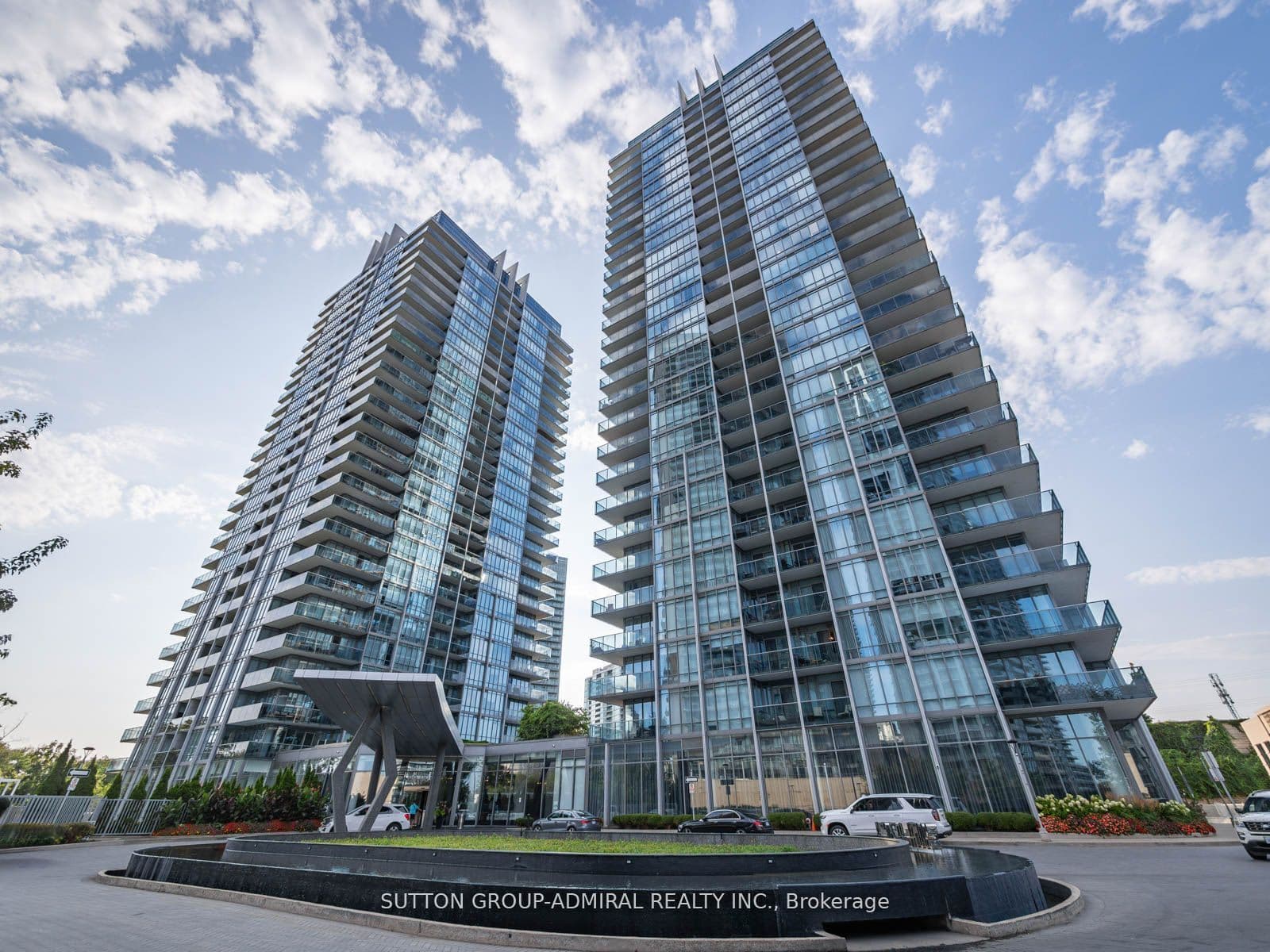 Unit 1811 90 Park Lawn Road photo 1