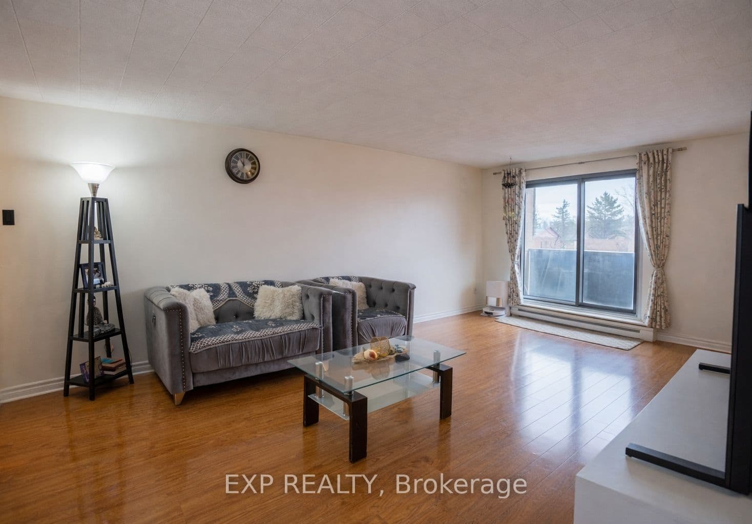 Unit 302 29 West Avenue photo 1