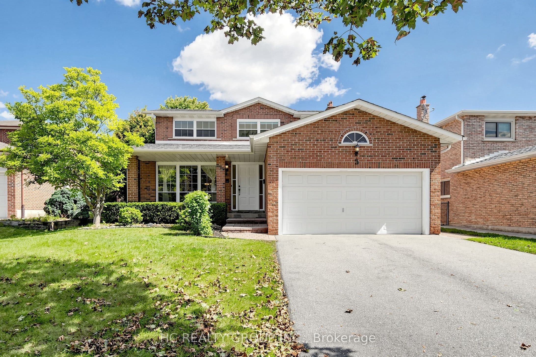 5 Standish Crescent photo 1