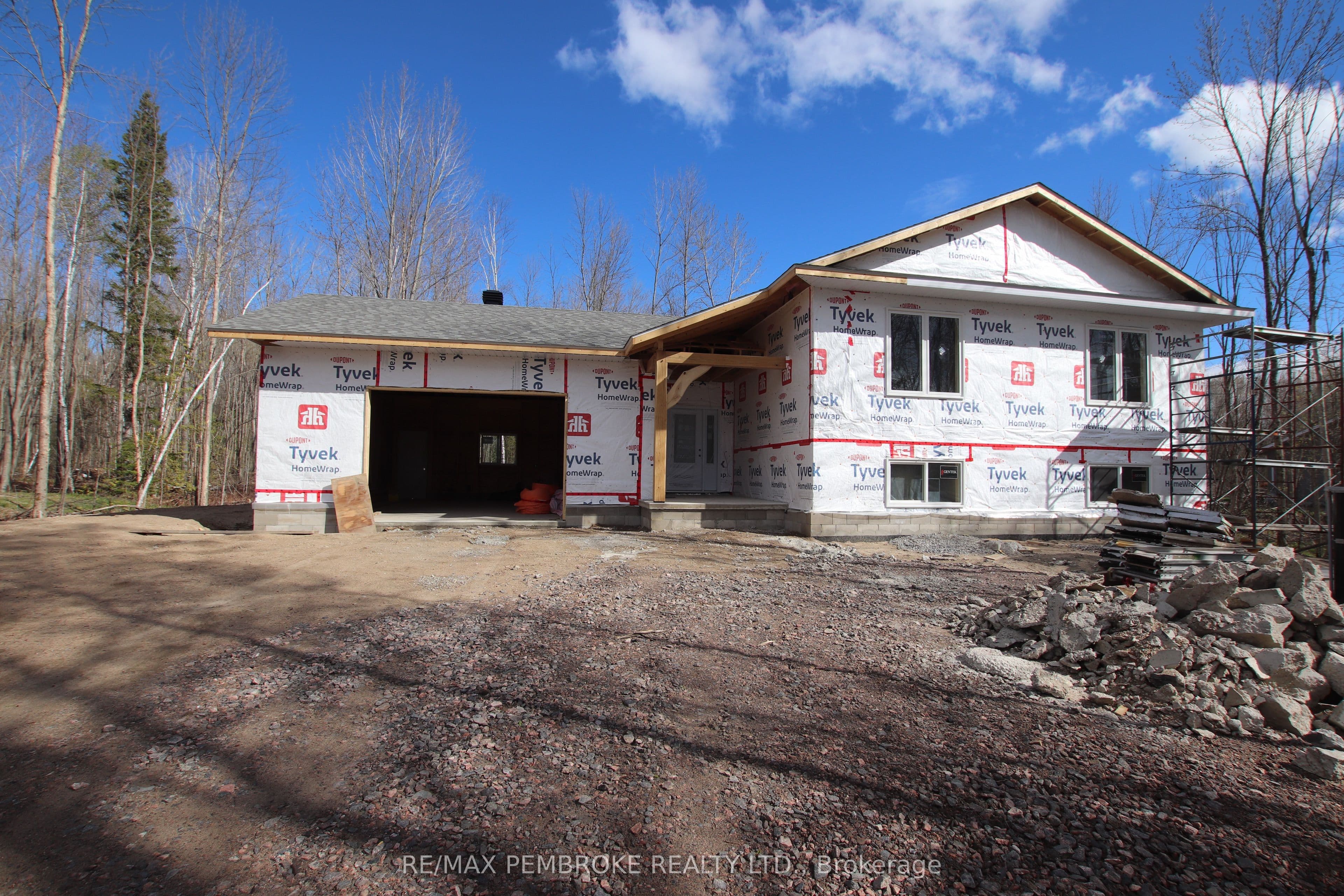 1744 Westmeath Road photo 1