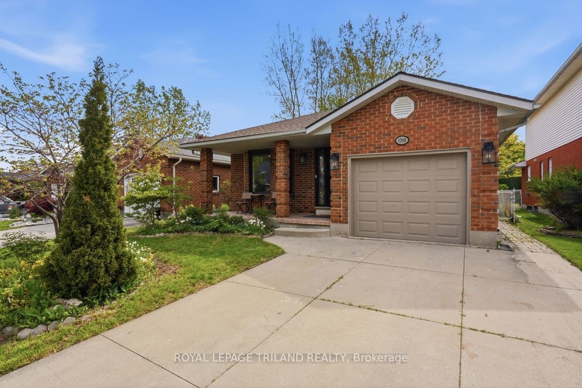 1098 Lawson Road photo 1