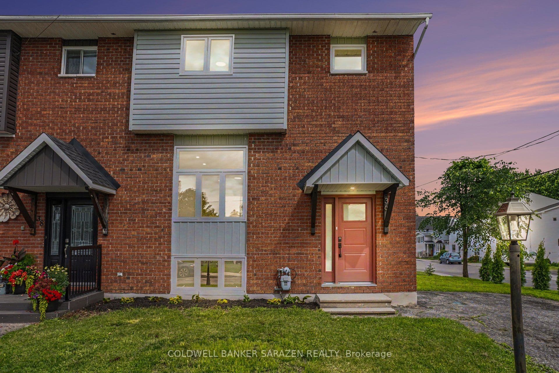 36 McCallum Street photo 1