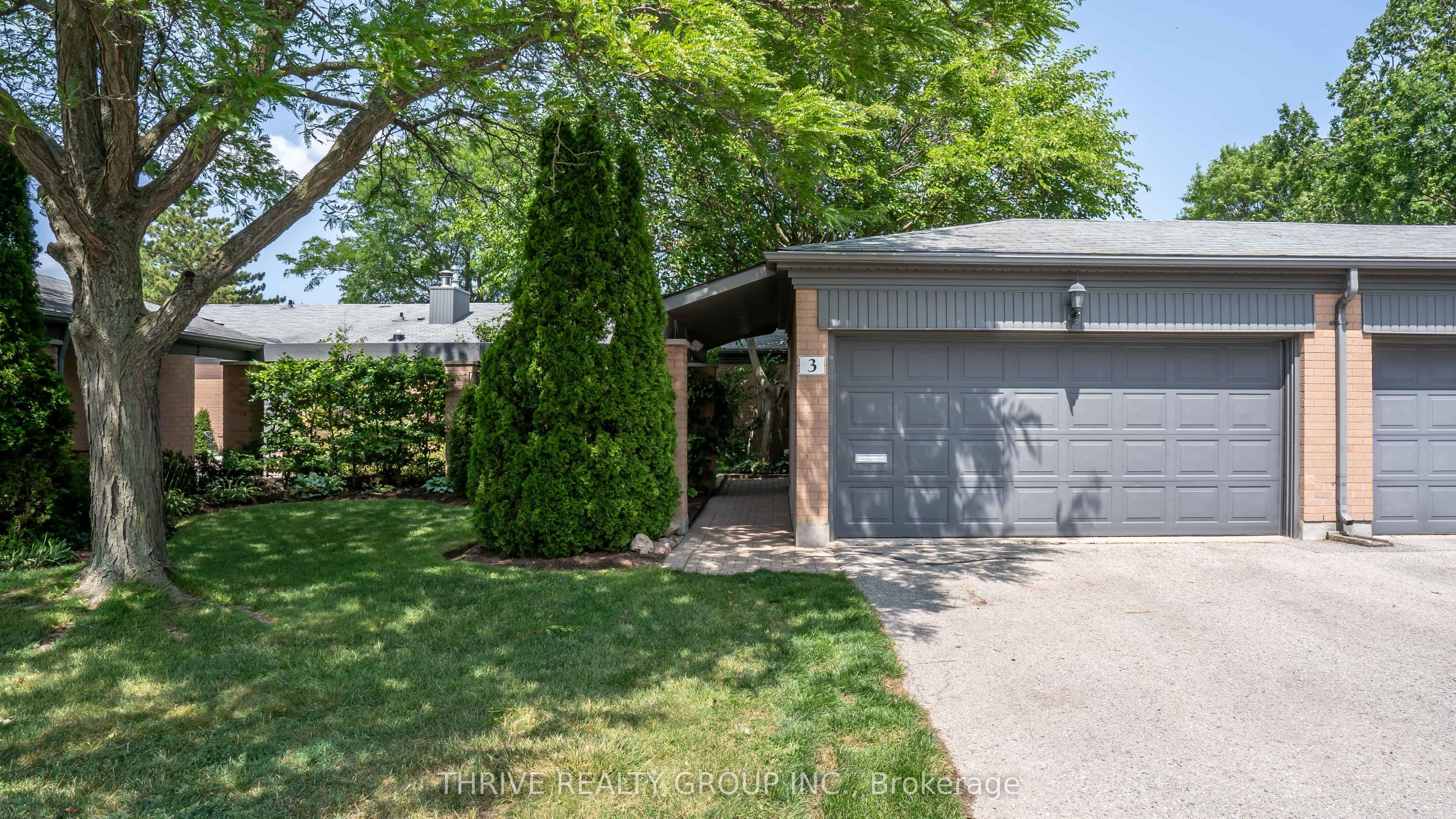 Unit 3 50 Fiddlers Green Road photo 1