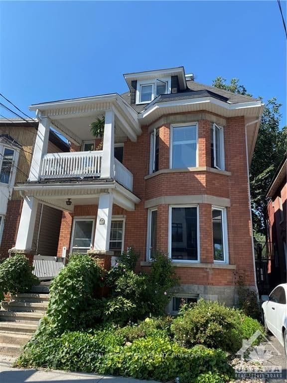 Unit B 427 SUNNYSIDE Avenue photo 1